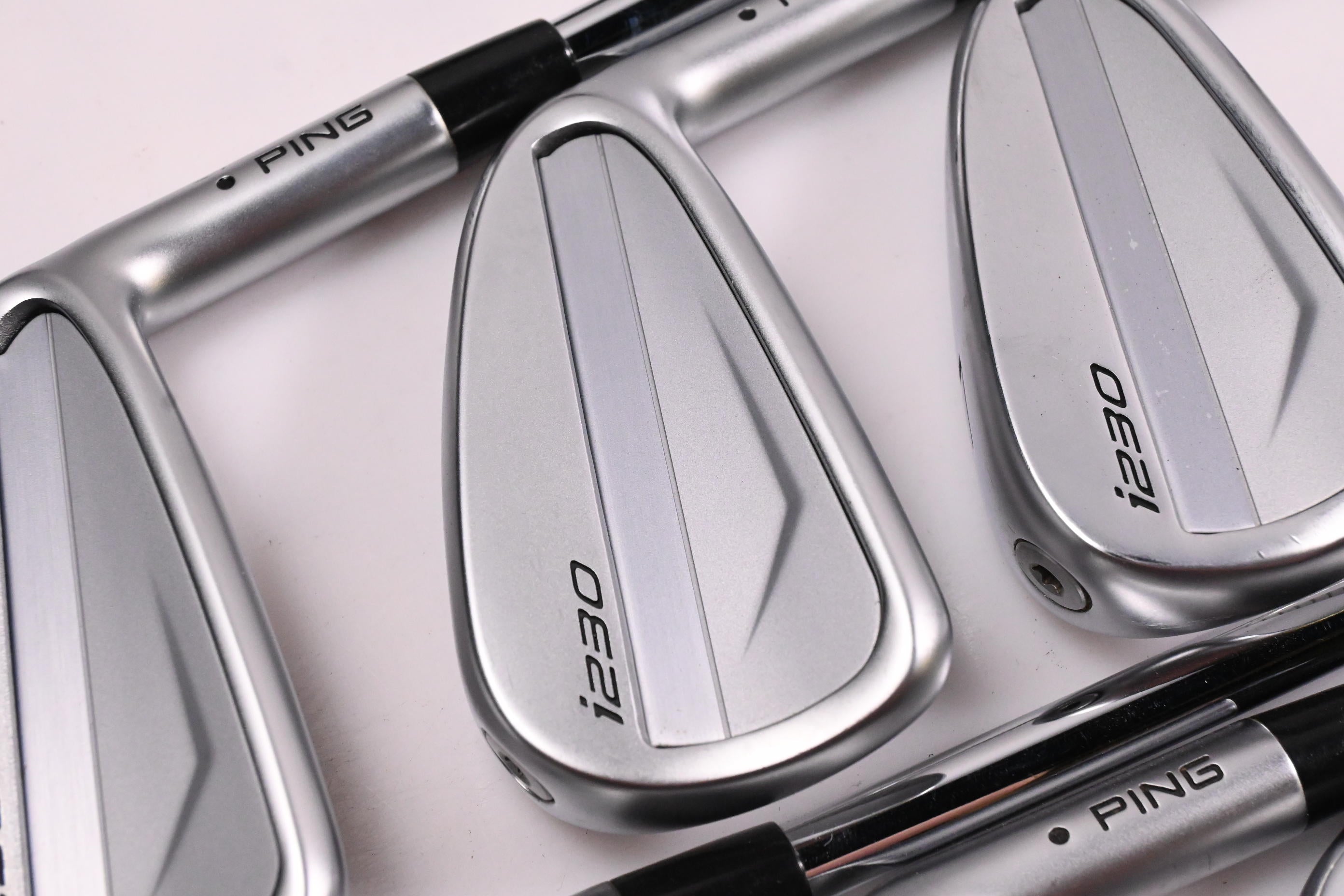Ping i230 Irons / 5-PW / Black Dot / Regular Flex Ping AWT 2.0 Shafts