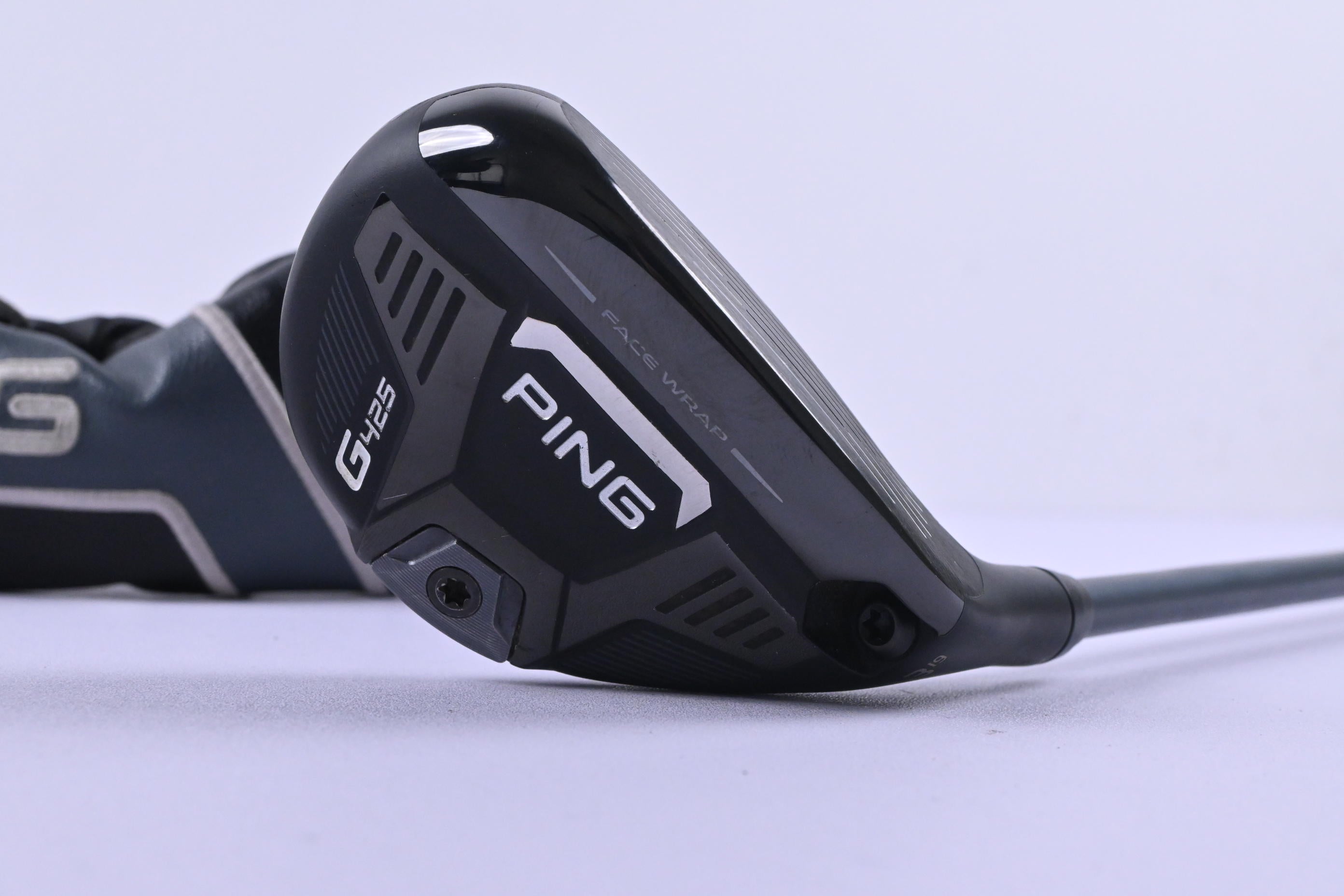 Ping G425 #3 Hybrid / 19 Degree / Regular Flex Ping Alta CB Slate 70 Shaft