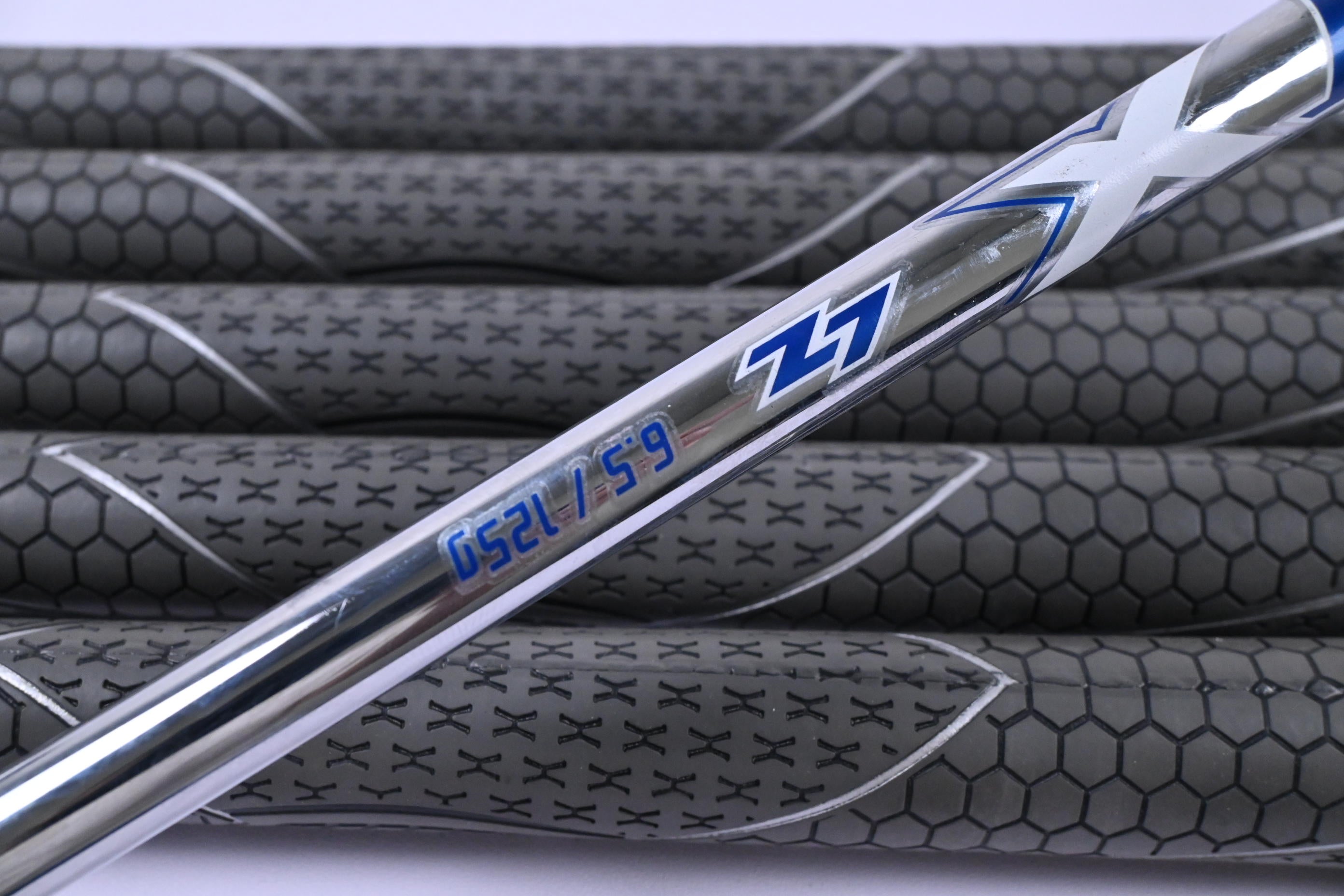 Left Hand Srixon ZXi7/ZXi5 Combo Irons / 5-PW / X-Flex Project X LZ 125 Shafts