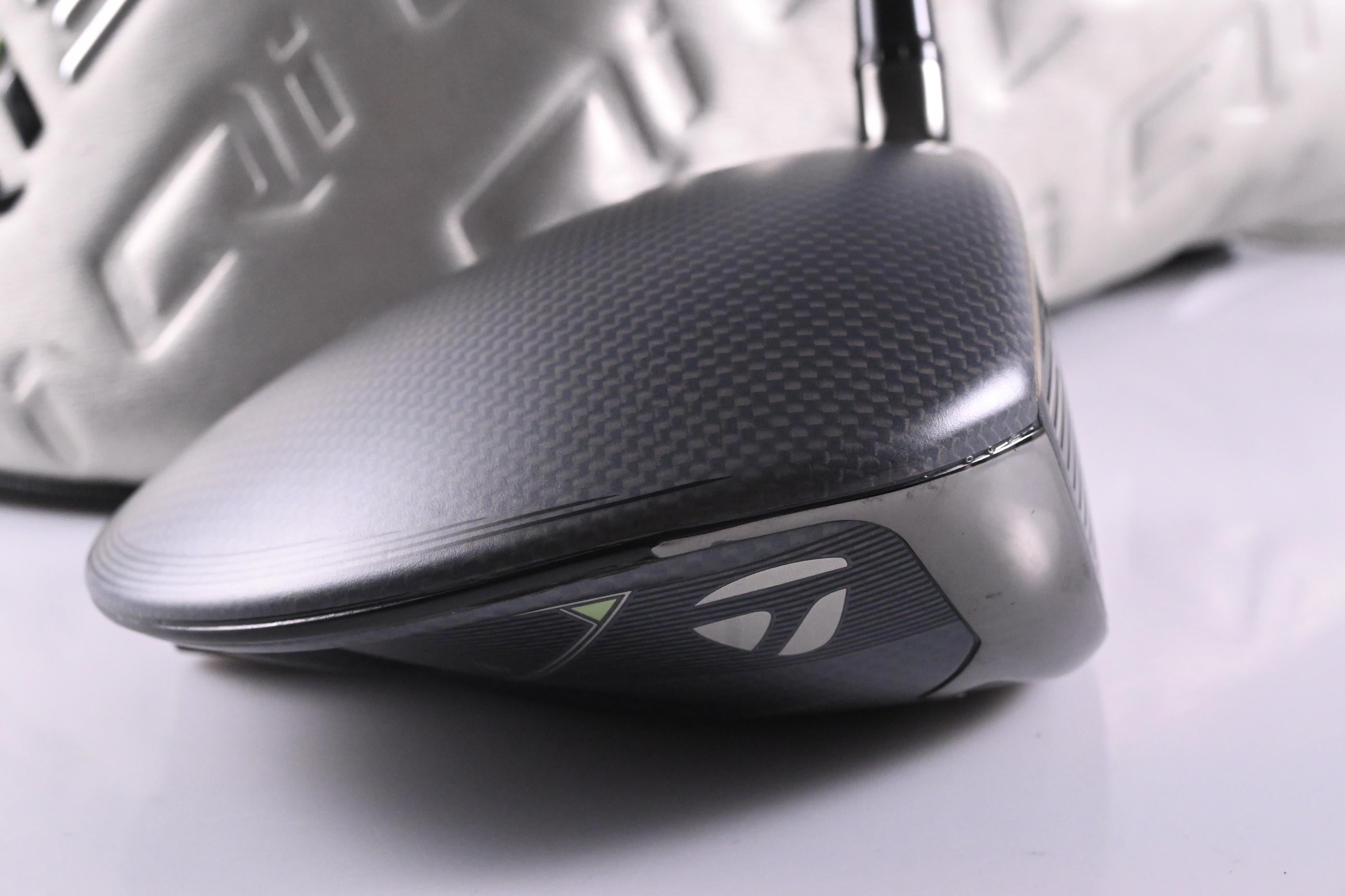 Taylormade Qi35 Driver / 9 Degree / Stiff Flex Reax White 60 Shaft