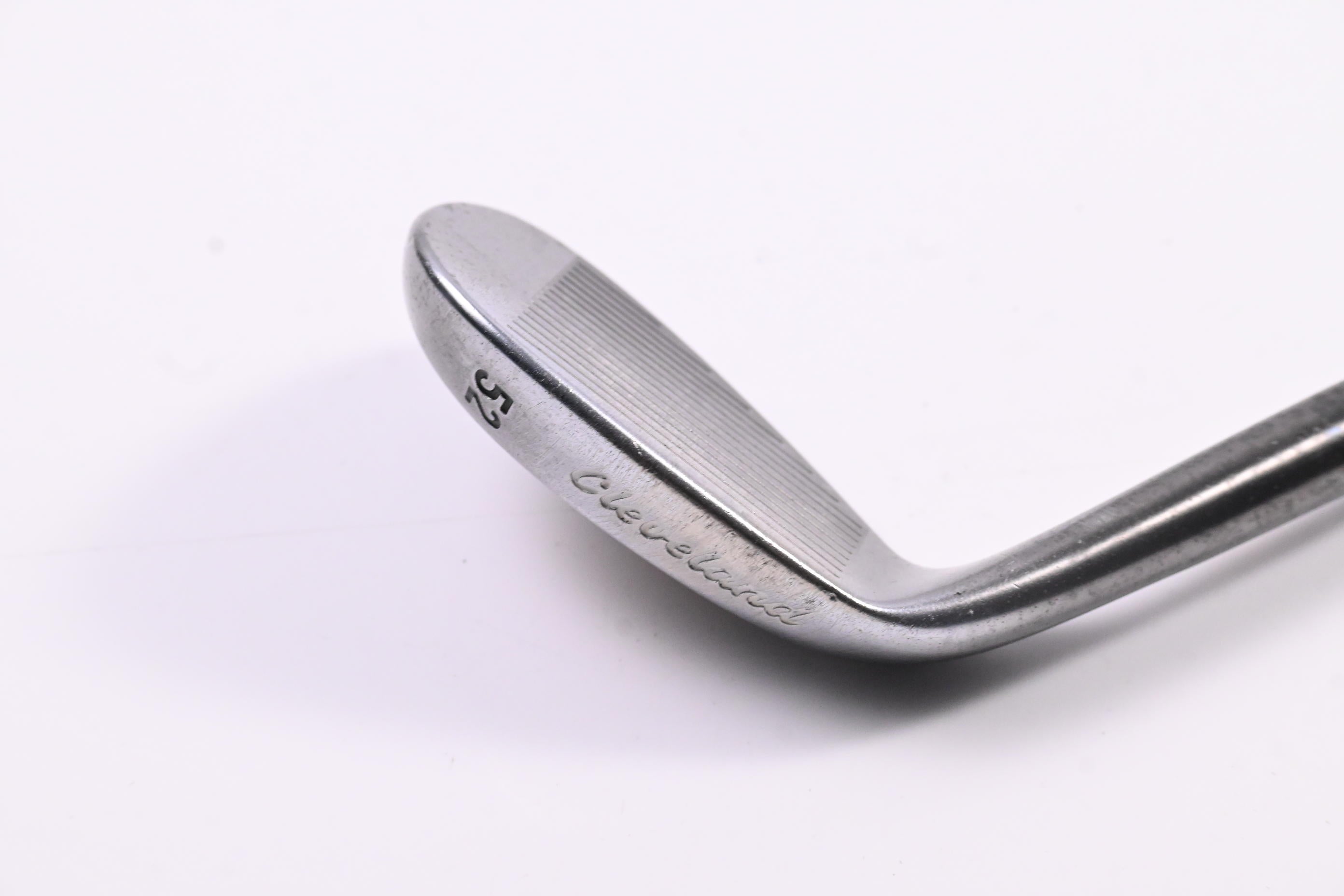 Cleveland CG14 Gap Wedge / 52 Degree / Wedge Flex Traction 85 Shaft