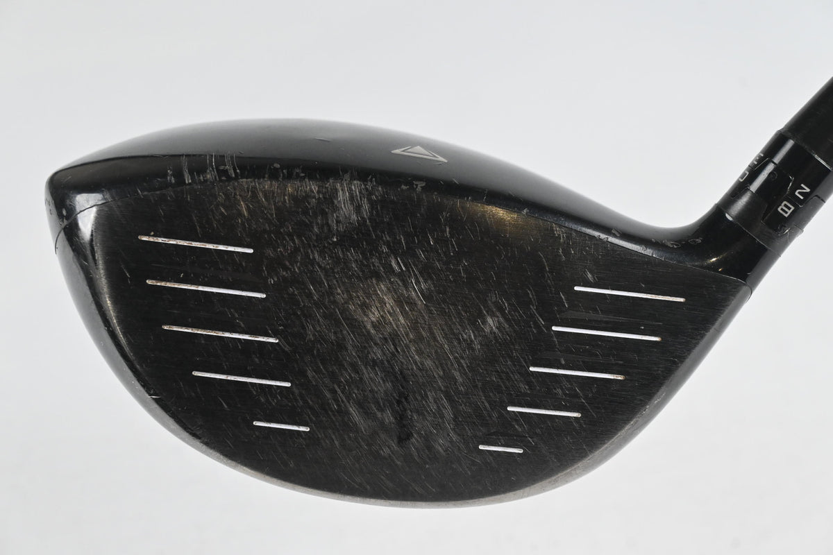Titleist 915 D2 Driver / 9.5 Degree / Stiff Flex Diamana S+ Blue 60 Shaft