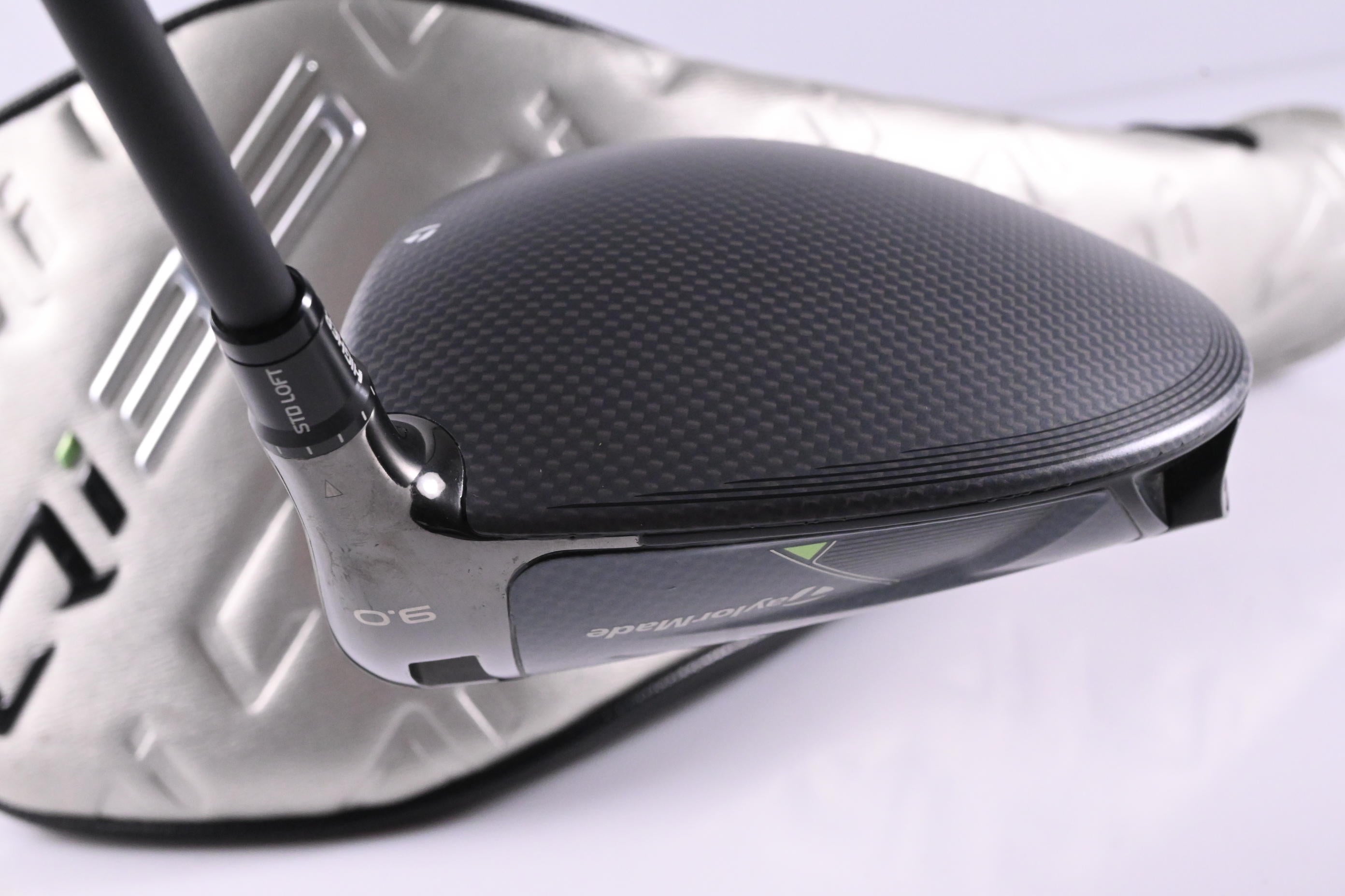 Taylormade Qi35 Driver / 9 Degree / Stiff Flex Reax White 60 Shaft