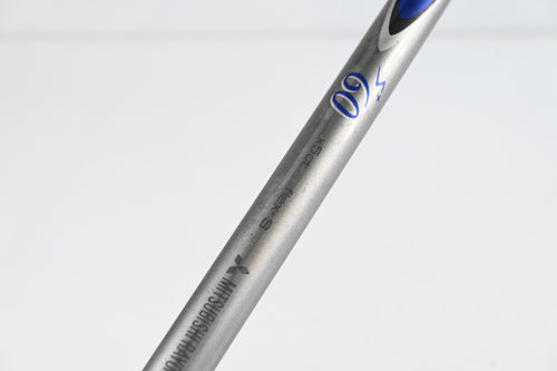 Titleist 915 D2 Driver / 9.5 Degree / Stiff Flex Diamana S+ Blue 60 Shaft