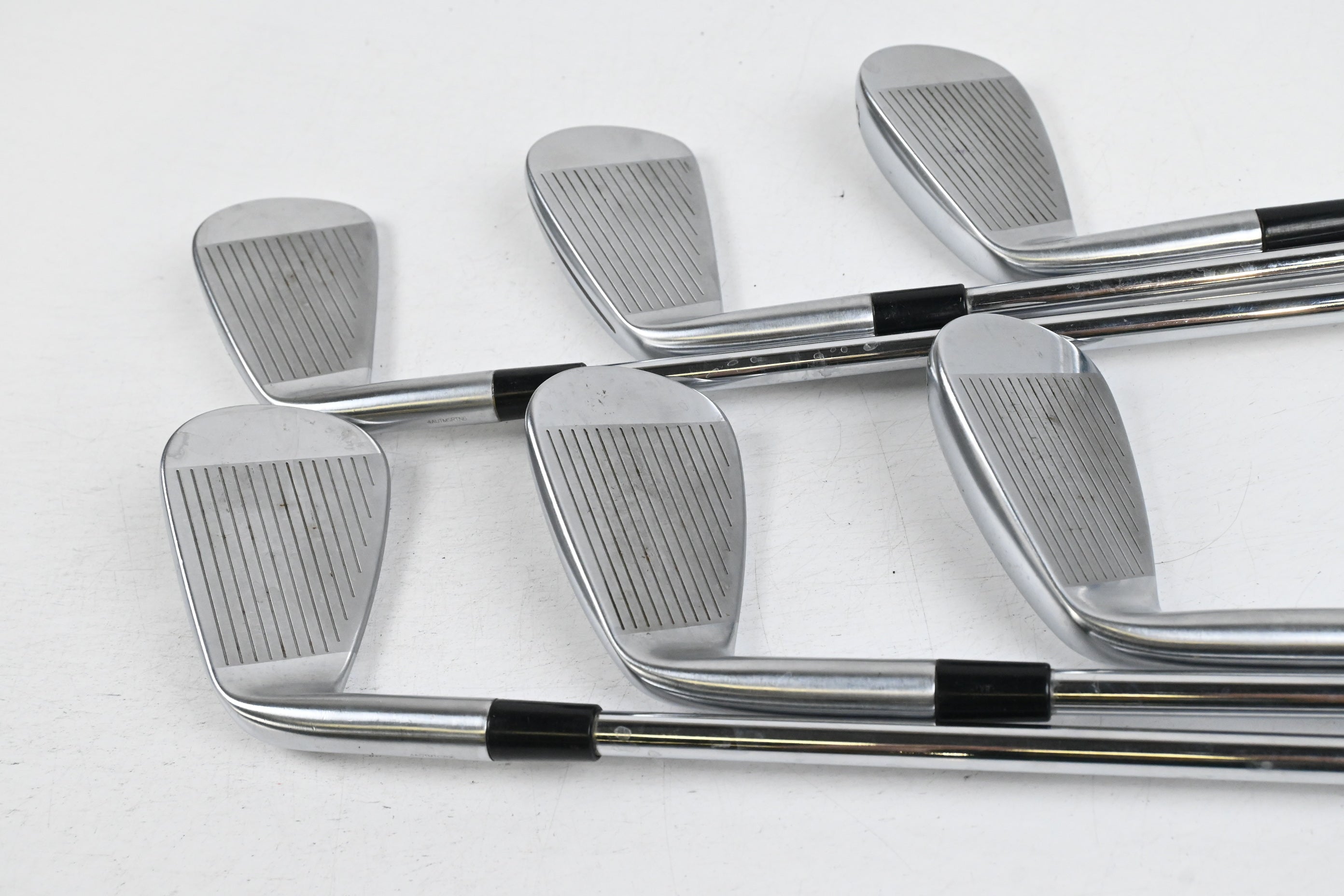 Taylormade P790 2025 Irons / 6-PW+GW / Regular Flex Elevate 95 Shafts