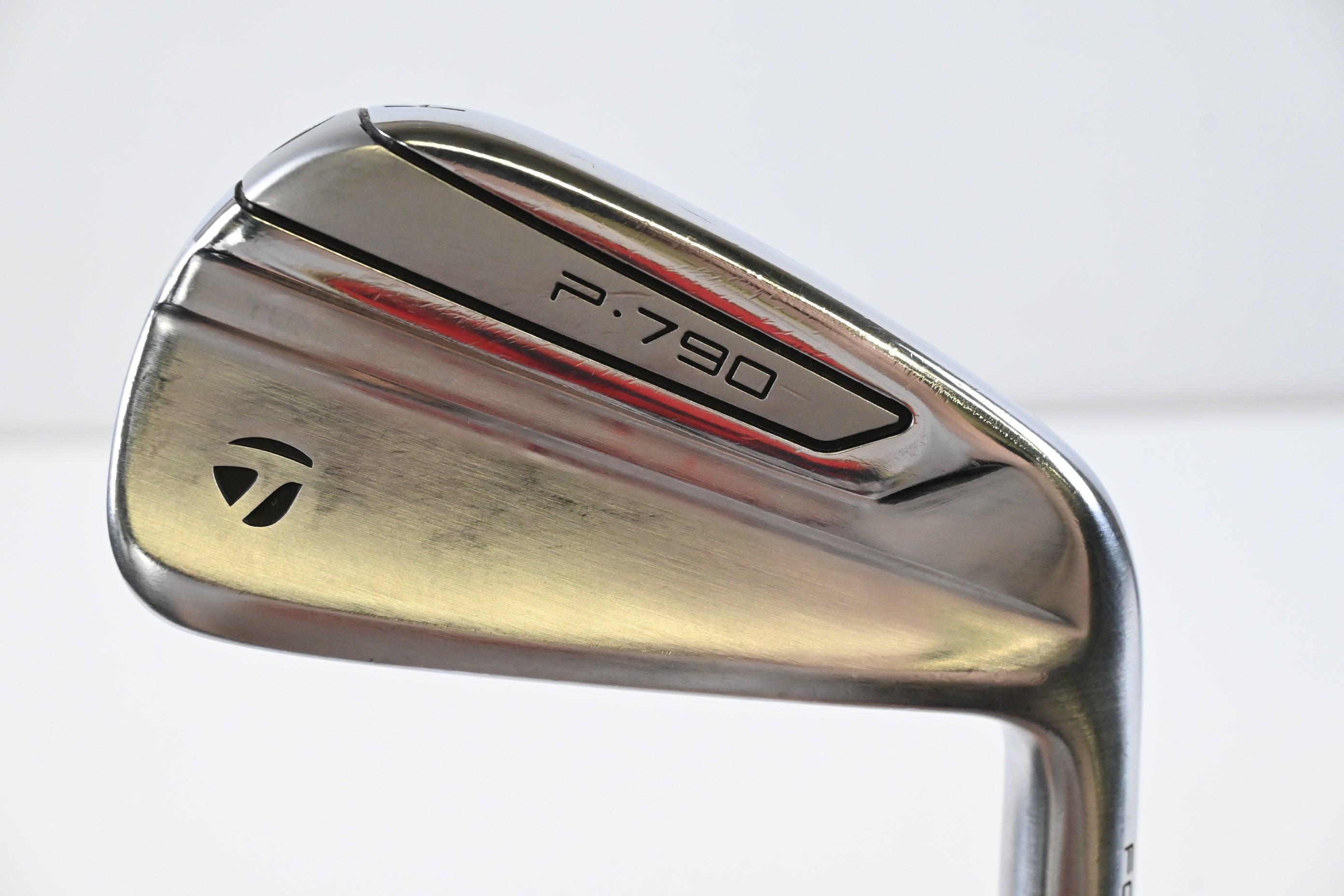 Taylormade P790 2019 #4 Iron / 21 Degree / Stiff Flex Dynamic Gold S300 105
