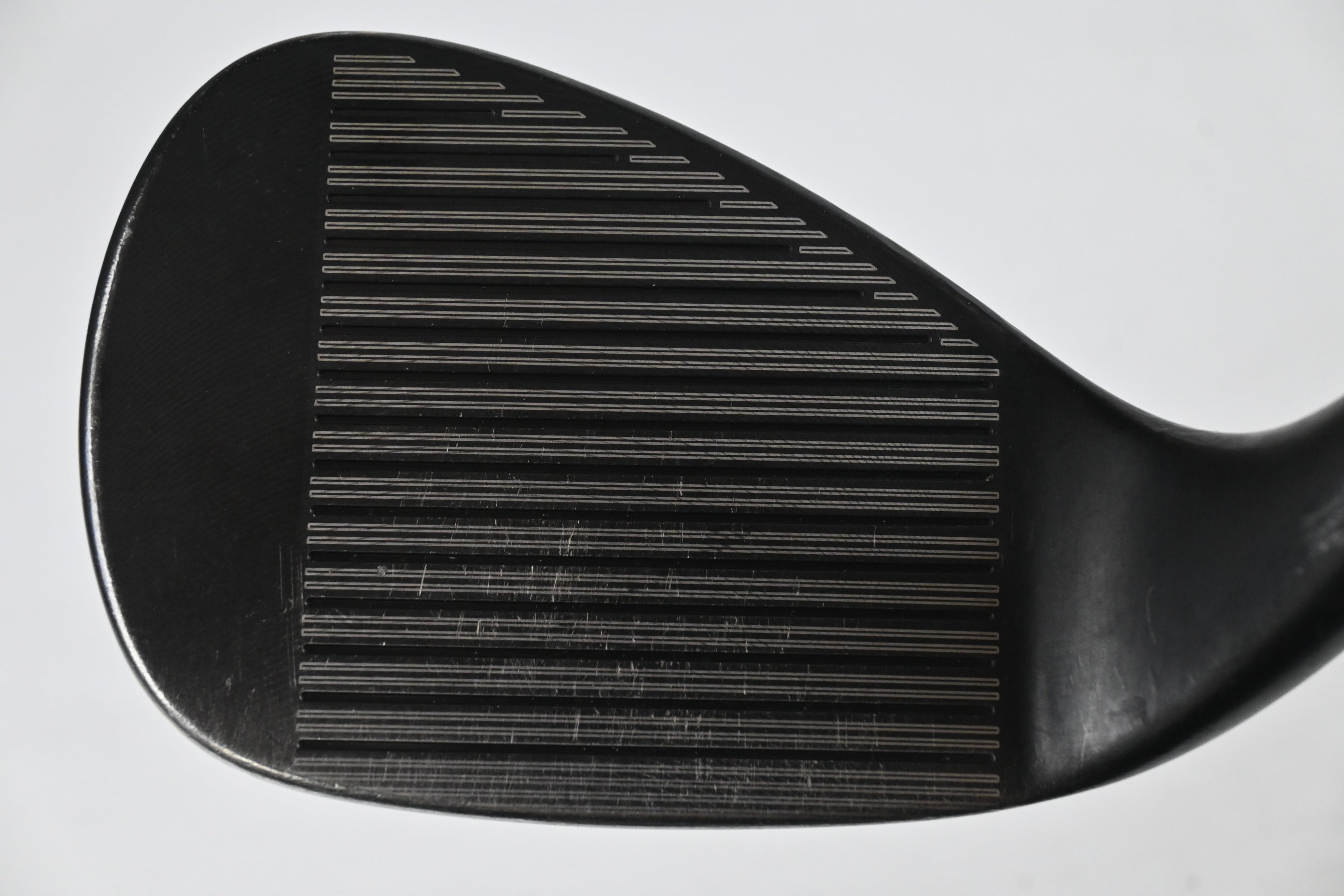 Cleveland 588 RTX Pitching Wedge / 48 Degree / Wedge Flex Dynamic Gold Shaft