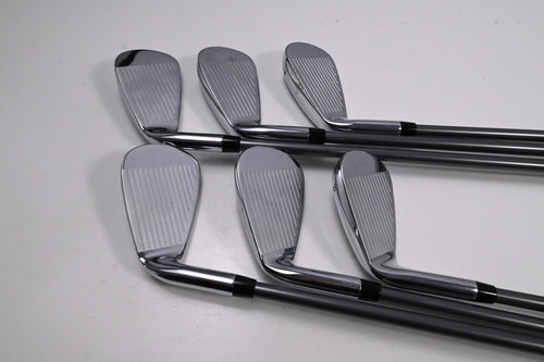 Callaway Elyte X Irons / 5-PW / Regular Flex Denali Charcoal 65 Shafts