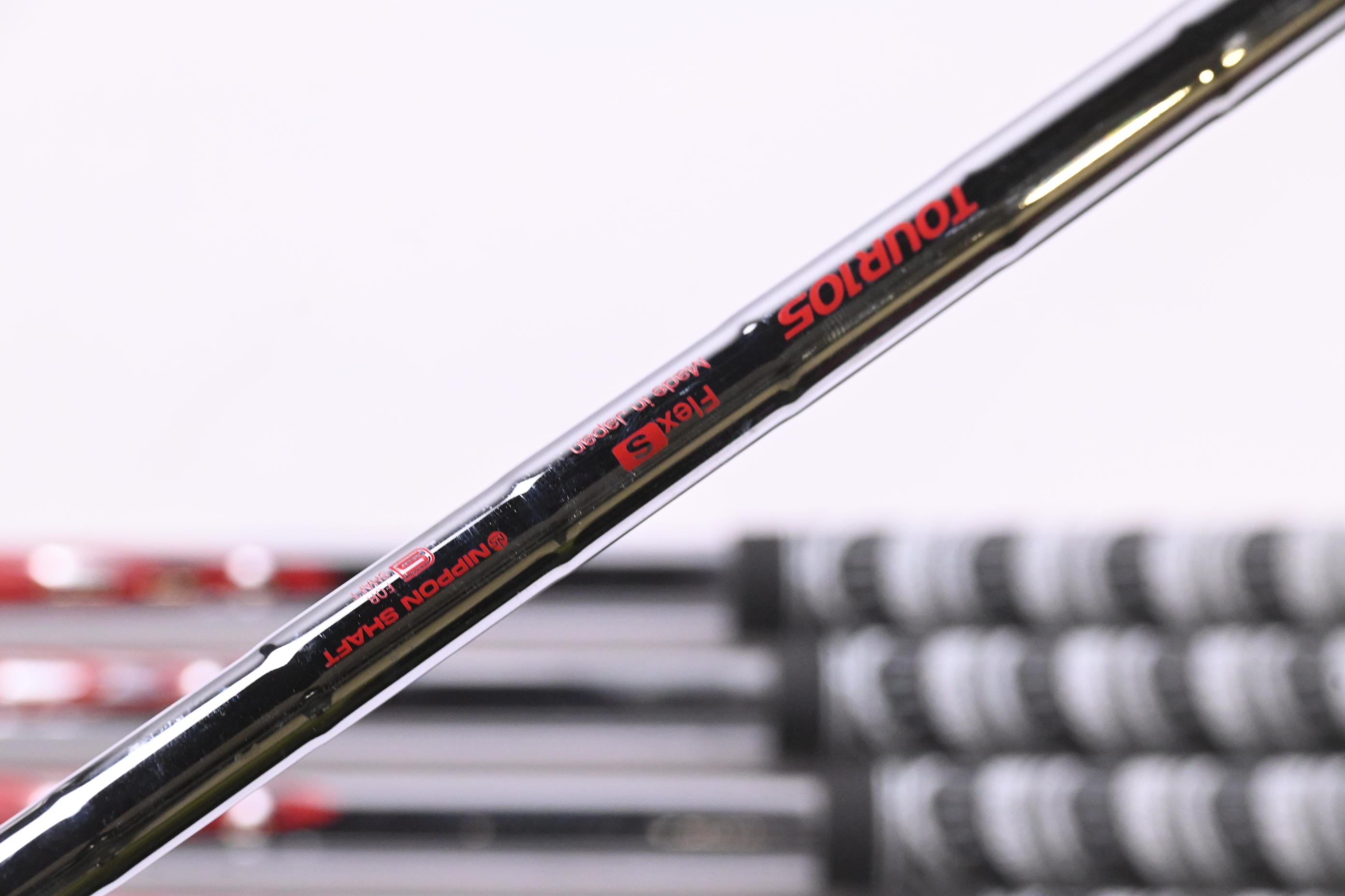 Callaway Elyte Irons / 6-PW+GW / Stiff Flex N.S.Pro Modus³ Tour 105 Shafts