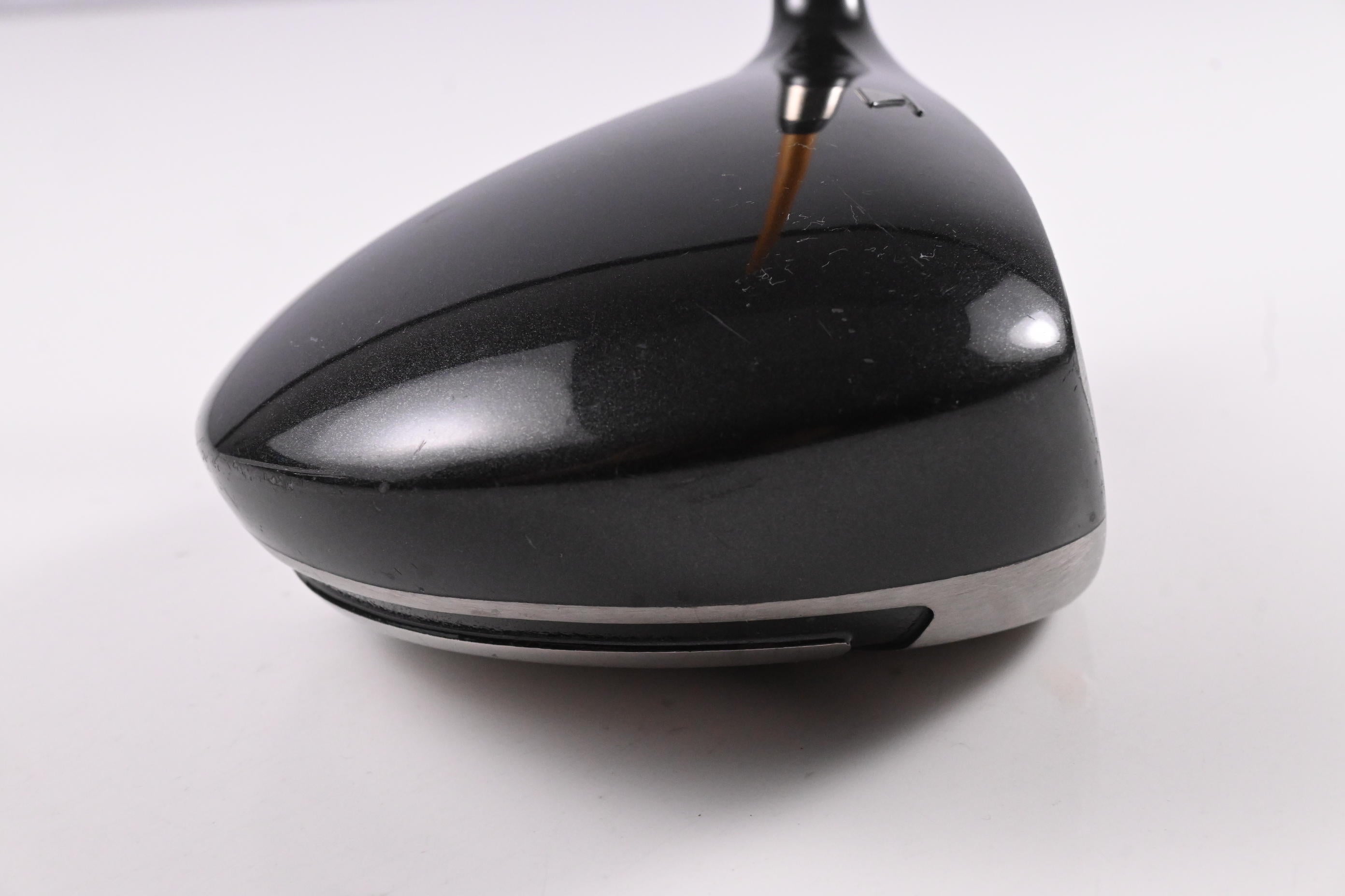 Titleist 905 R Driver / 10.5 Degree / Stiff Flex UST ProForce V2 76 Shaft