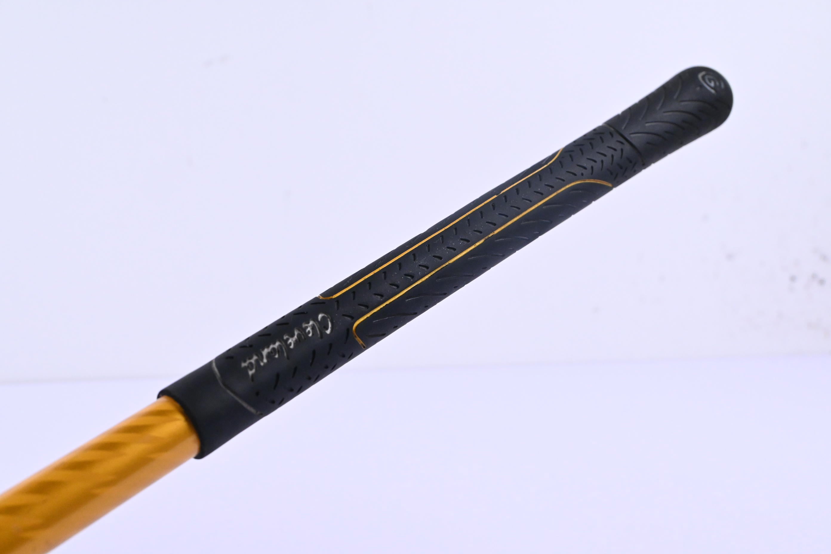 Cleveland HiBore Driver / 10.5 Degree / Regular Flex Fujikura 55 Shaft