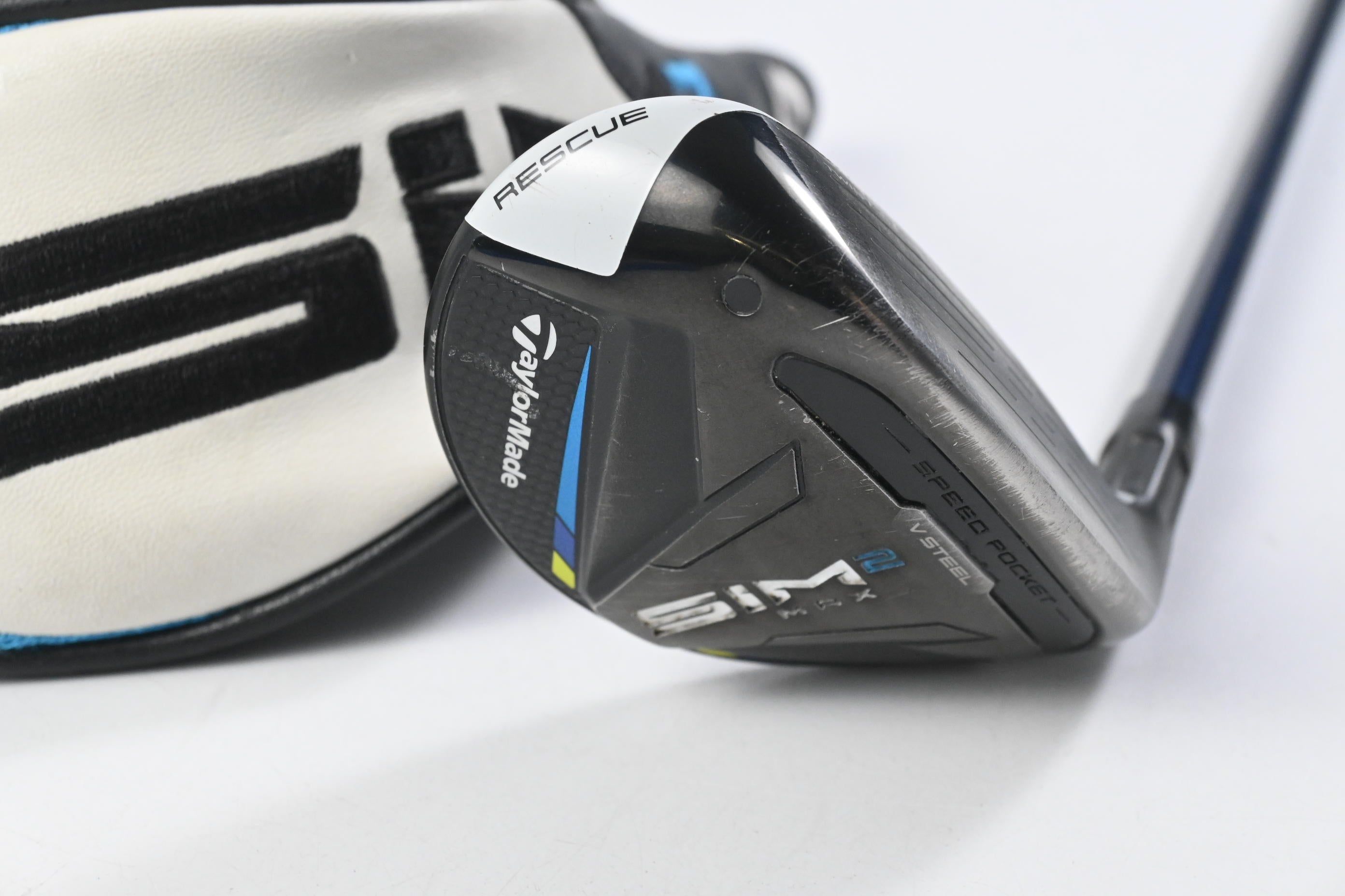 Taylormade SIM2 Max #3 Hybrid / 19 Degree / Stiff Flex Ventus Blue 7 Shaft