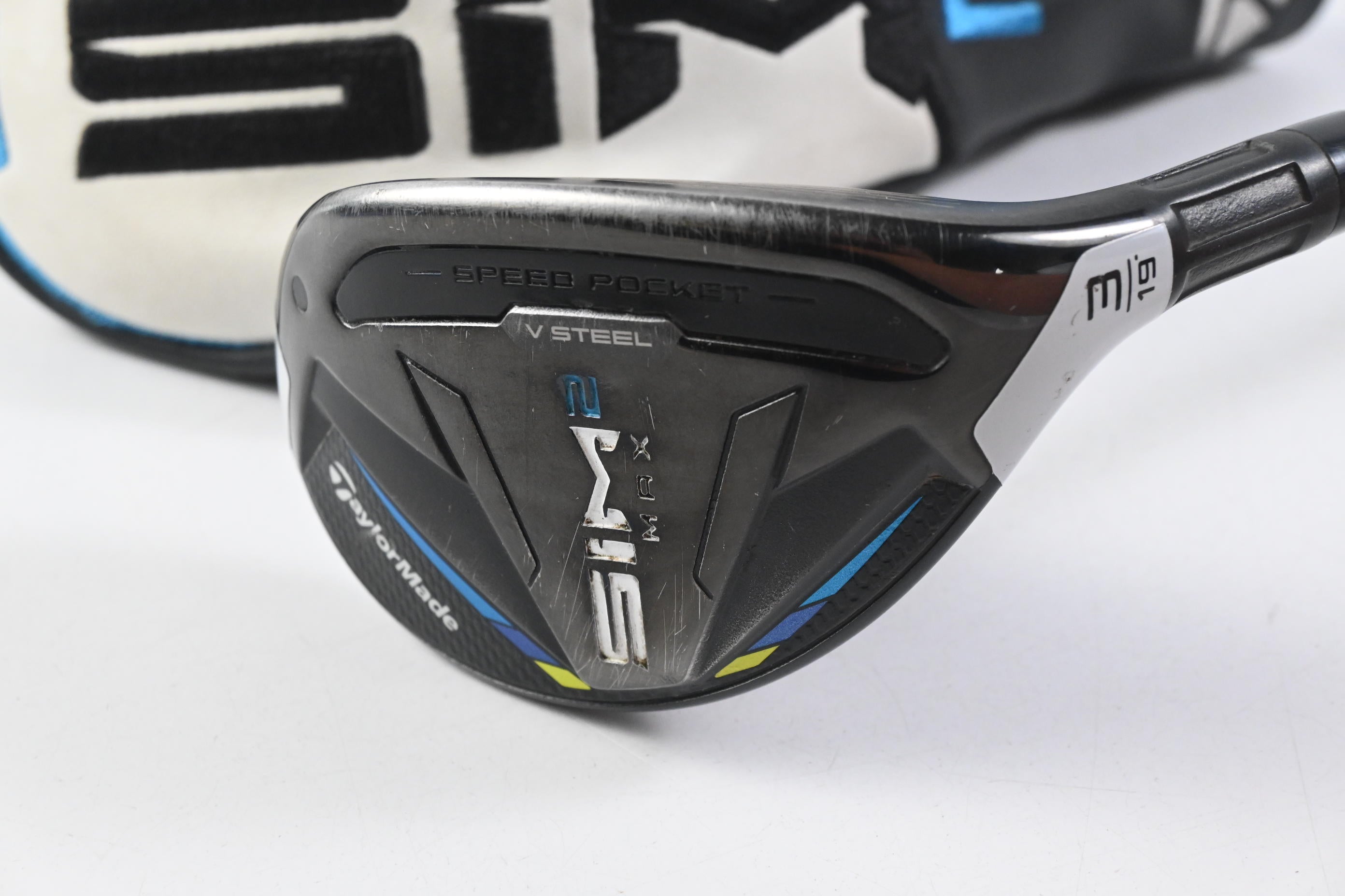 Taylormade SIM2 Max #3 Hybrid / 19 Degree / Stiff Flex Ventus Blue 7 Shaft