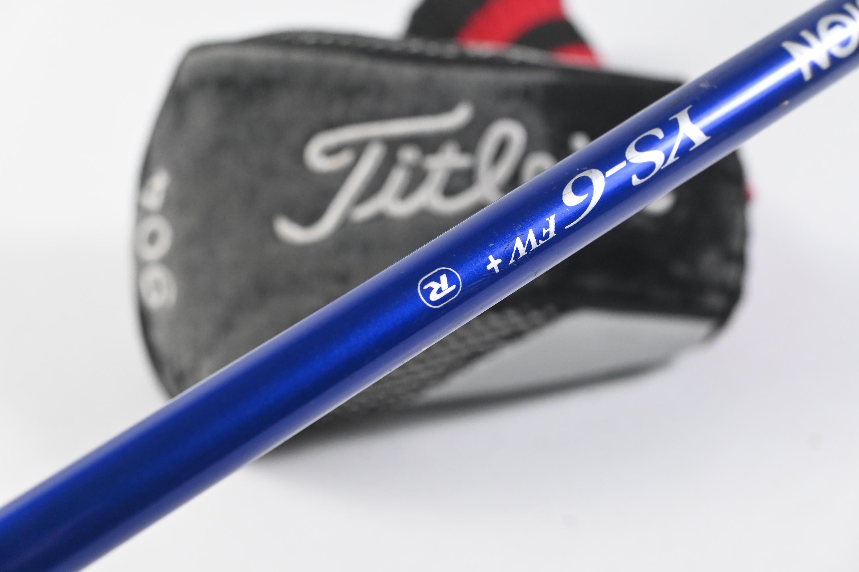 Titleist 904 F #4 Wood / 17 Degree / Regular Flex Tour AD YS-6 Shaft