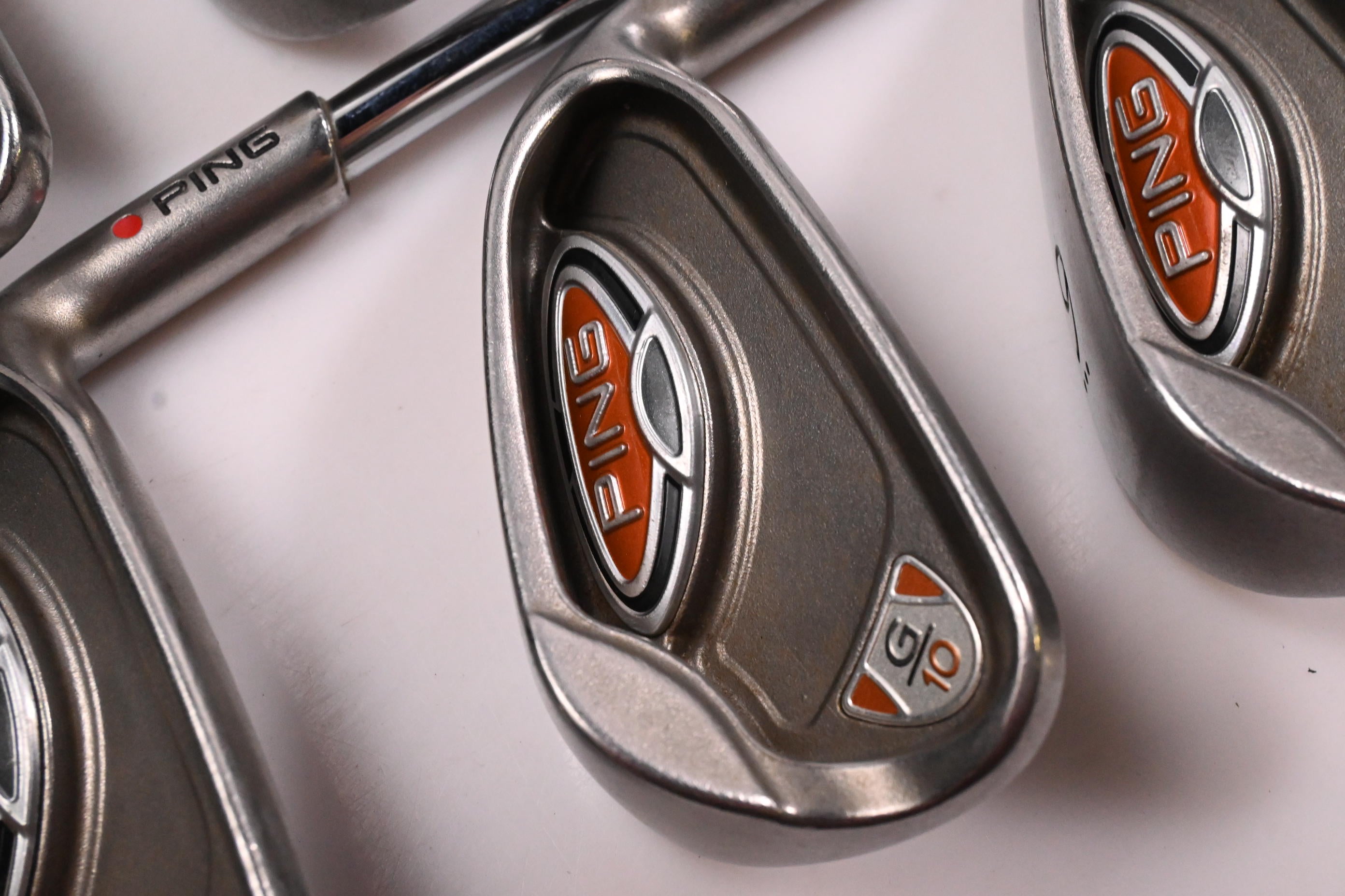 Ping G10 Irons / 5-9i / Red Dot / Regular Flex Ping AWT Shafts