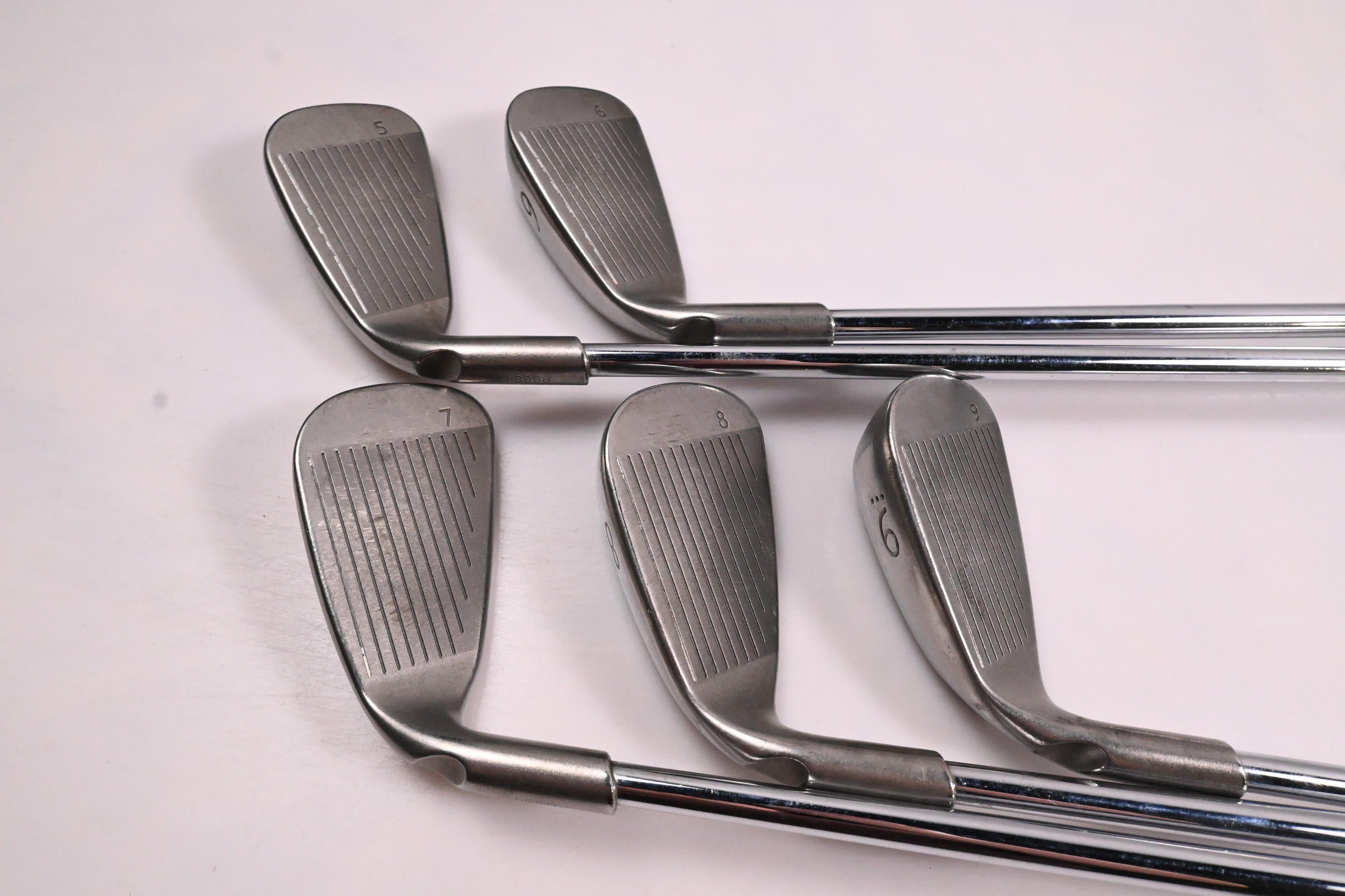 Ping G10 Irons / 5-9i / Red Dot / Regular Flex Ping AWT Shafts