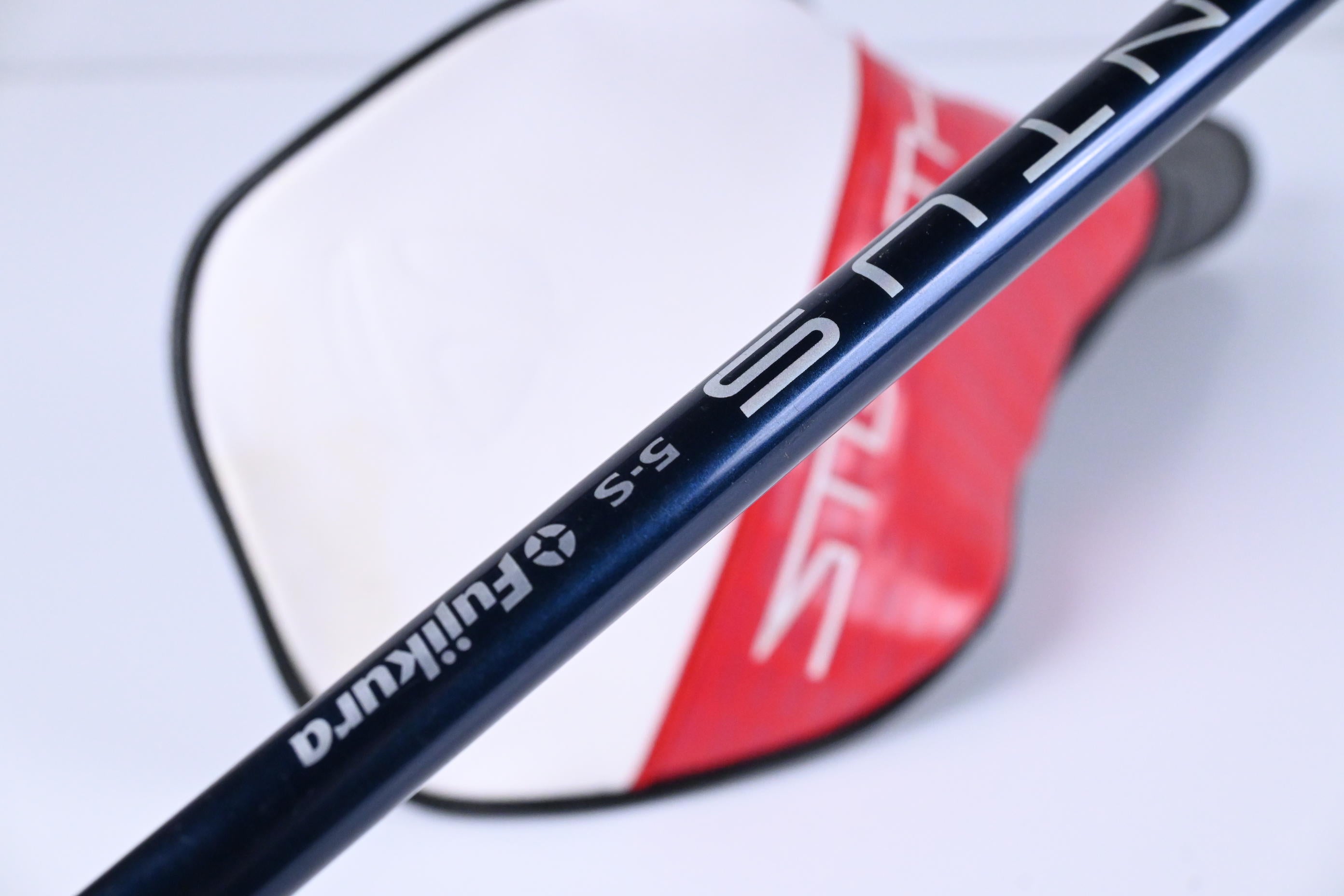 Taylormade Stealth 2 Driver / 10.5 Degree / Stiff Flex Fujikura Ventus Blue 5