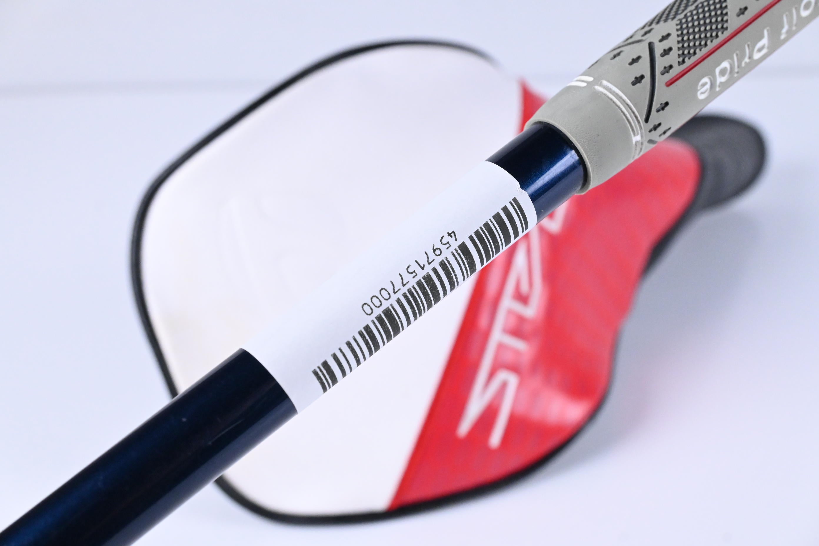 Taylormade Stealth 2 Driver / 10.5 Degree / Stiff Flex Fujikura Ventus Blue 5