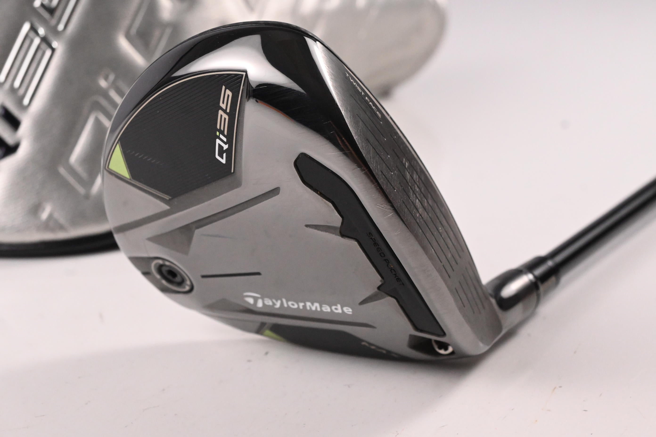 Taylormade Qi35 Max #5 Wood / 18.5 Degree / Stiff Flex Kai`li Red 75