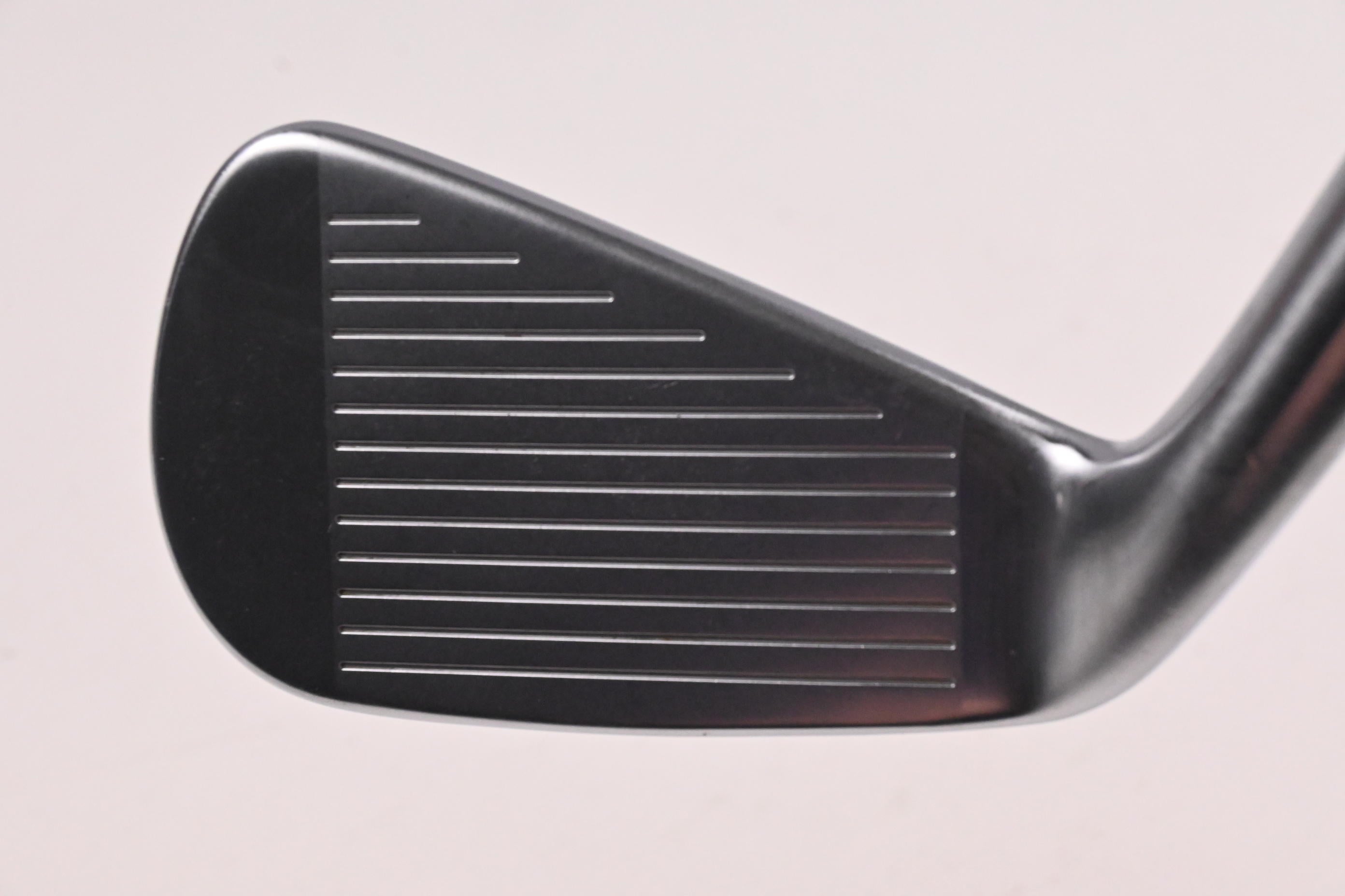Taylormade P790 2017 #4 Iron / Stiff Flex Dynamic Gold 120 S400 Shaft