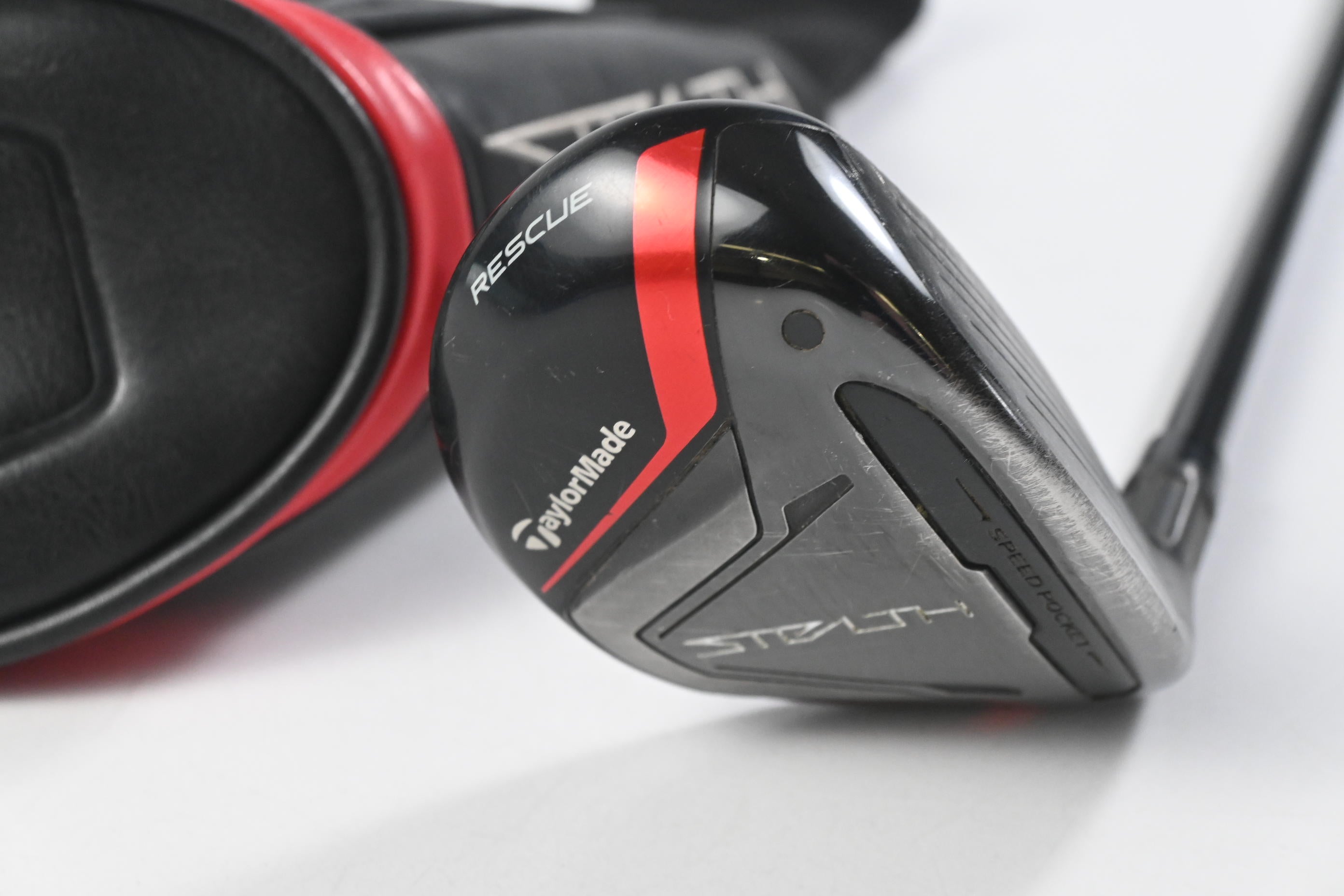 Taylormade Stealth #4 Hybrid / 22 Degree / Regular Flex Fujikura Ventus Red 6