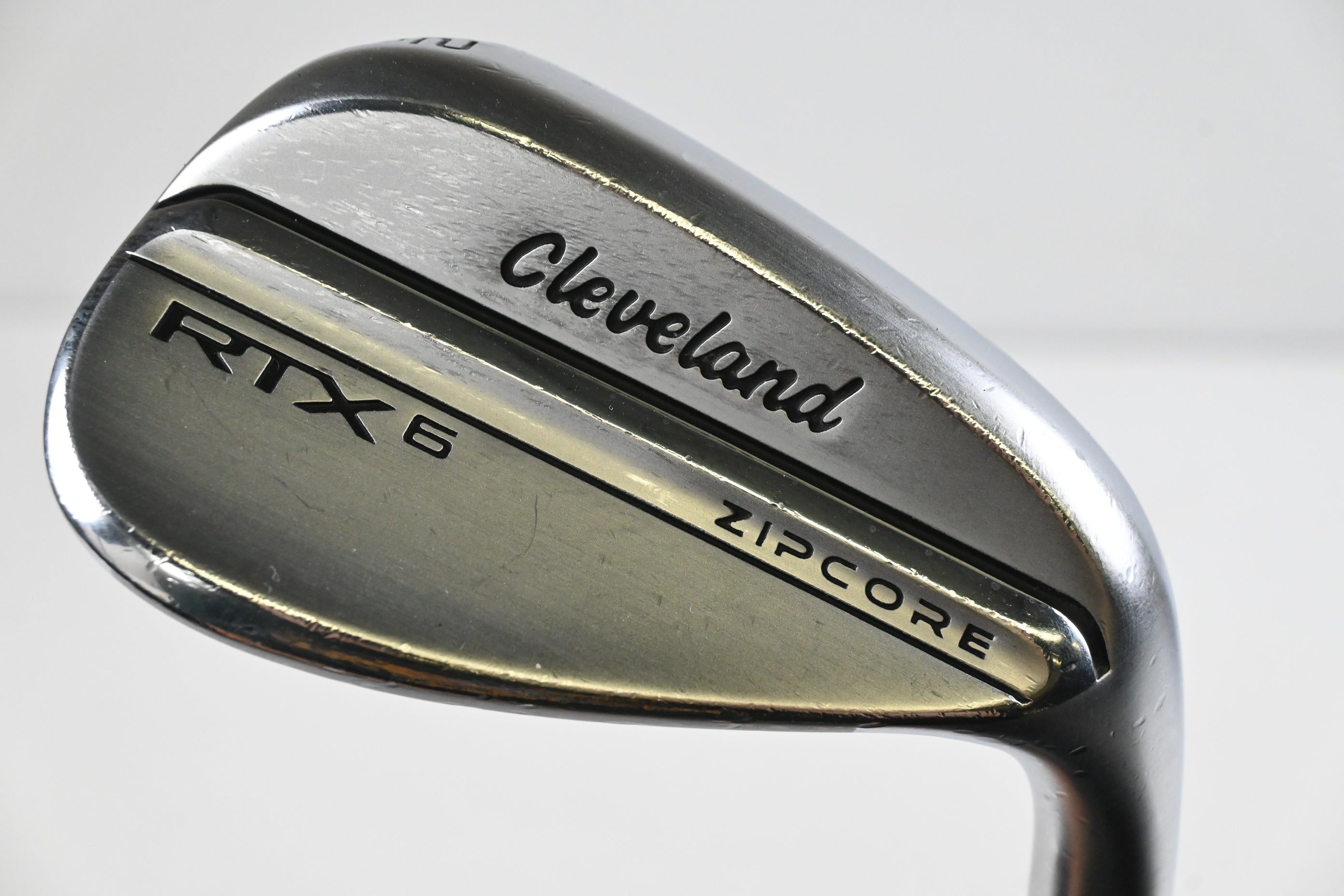 Cleveland RTX 6 Zipcore Gap Wedge / 52 Degree / Wedge Flex Dynamic Gold Spinner