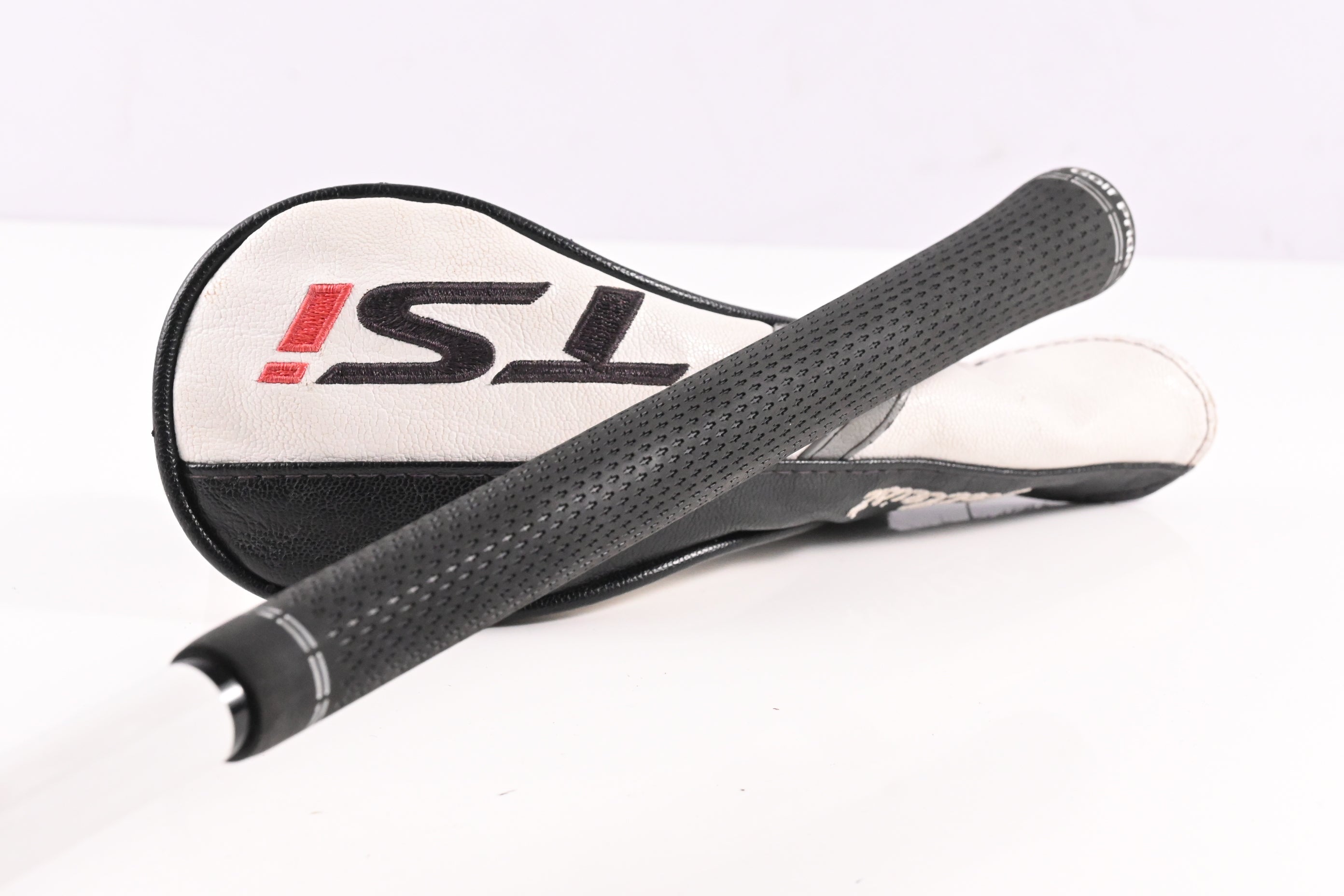 Titleist TSi2 #4 Hybrid / 21 Degree / Stiff Flex HZRDUS Smoke Black RDX 80 Shaft