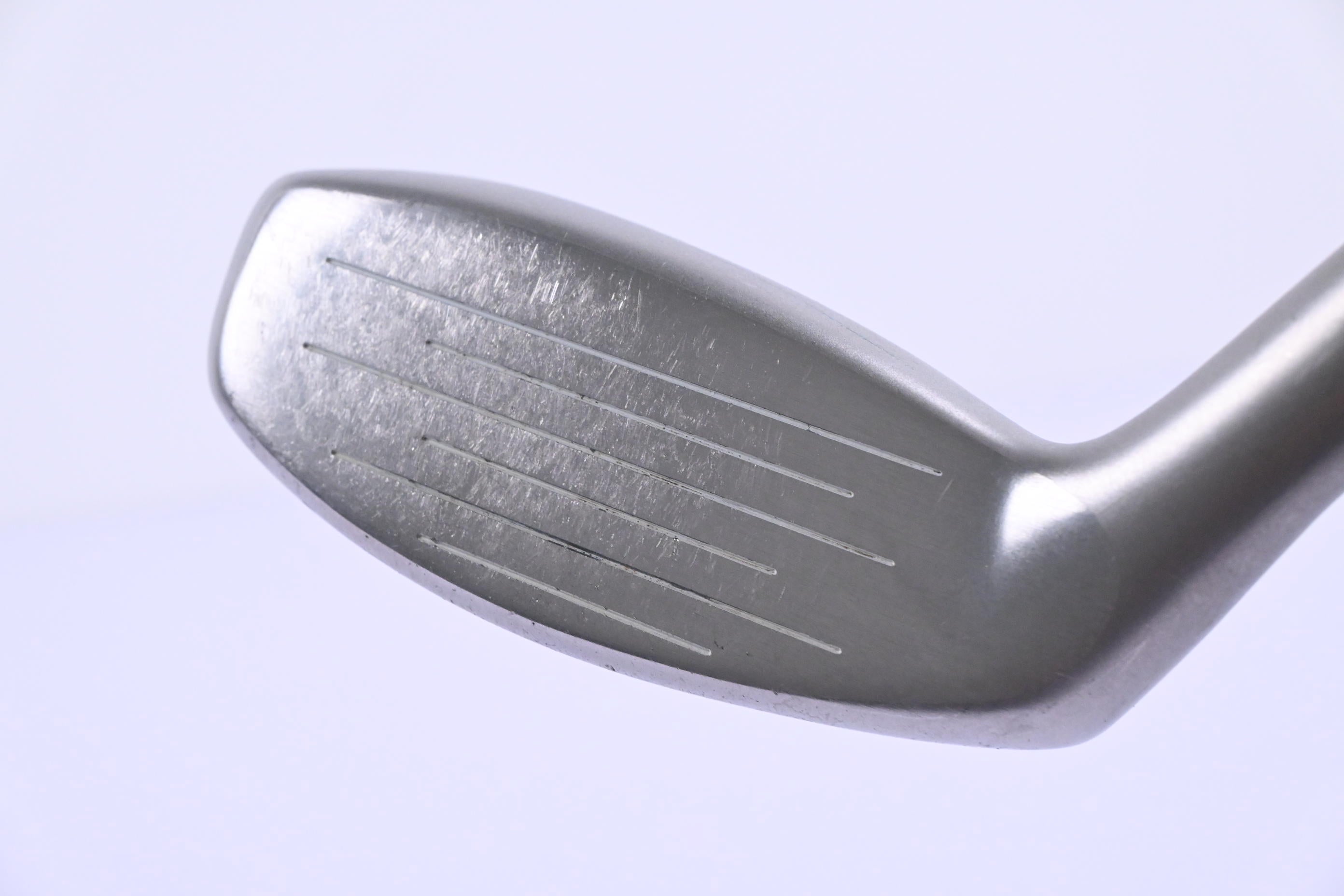 Taylormade Rescue Mid #2 Hybrid / 16 Degree / Regular Flex Ultralite Shaft