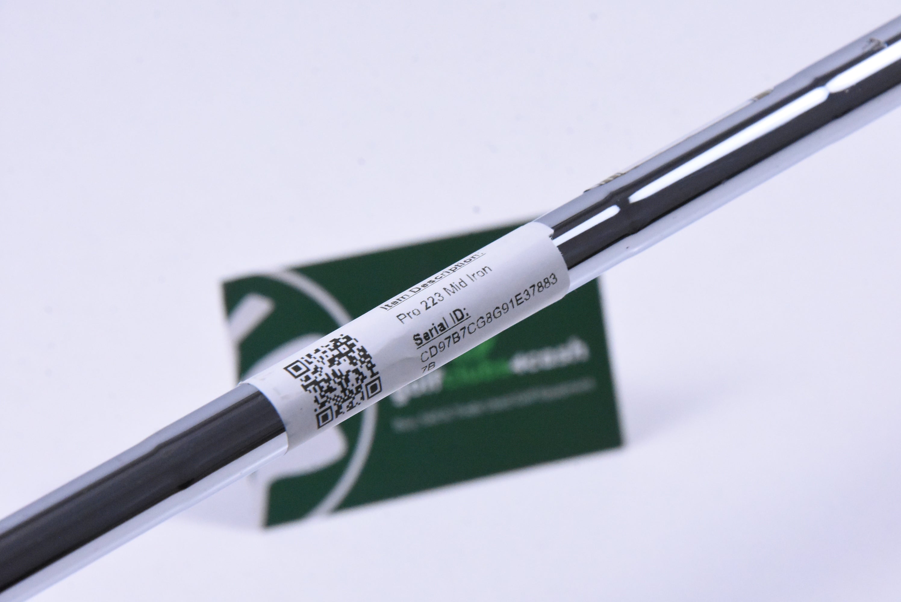 Left Hand Mizuno Pro 223 #7 Iron / 32 Degree / Regular Flex Dynamic Gold R300