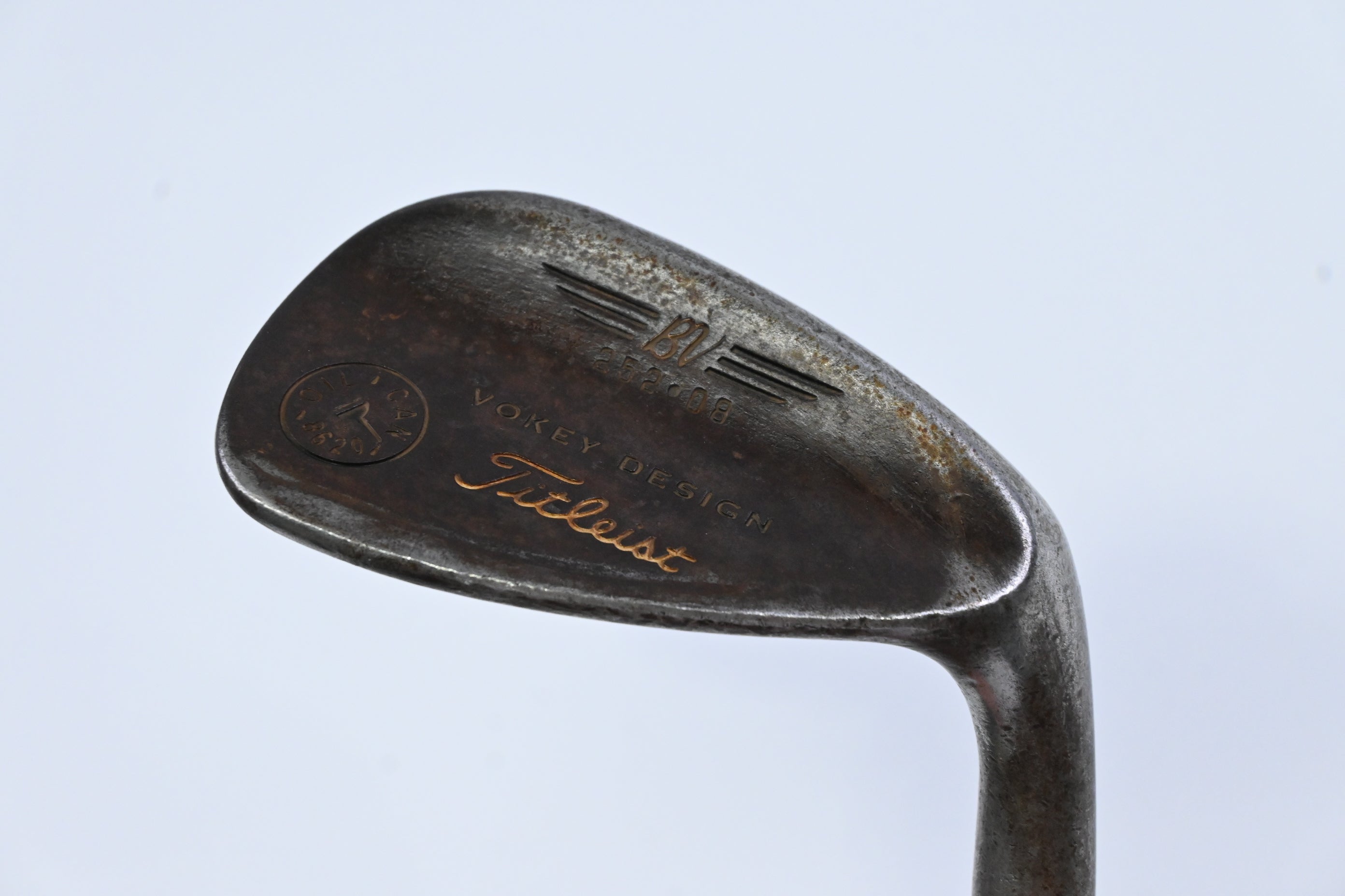 Titleist Vokey Oil Can Gap Wedge / 52 Degree / Wedge Flex Dynamic Gold Shaft