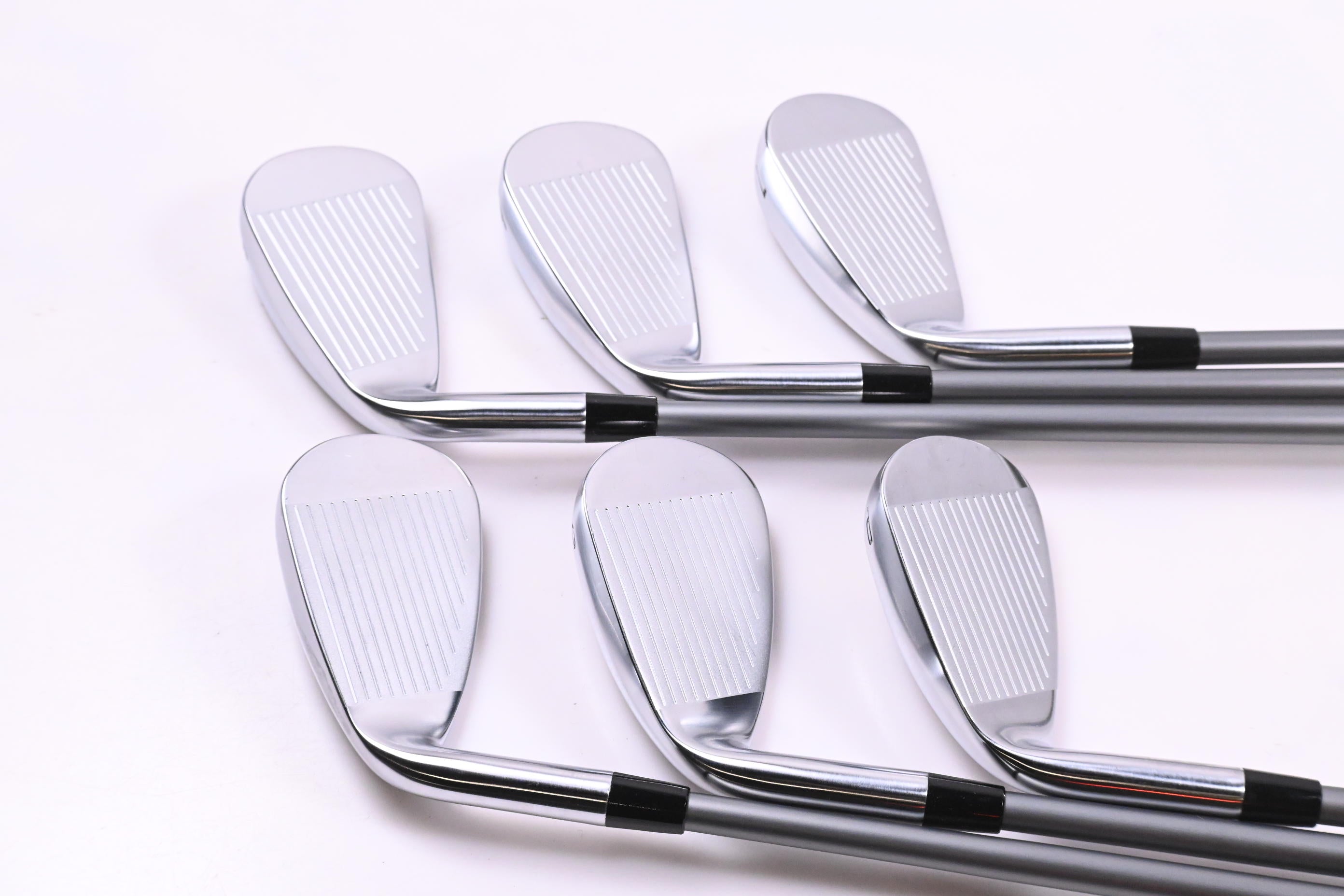 Callaway Quantum Max OS Irons / 5-PW / Regular Flex Denali Frost Silver 60