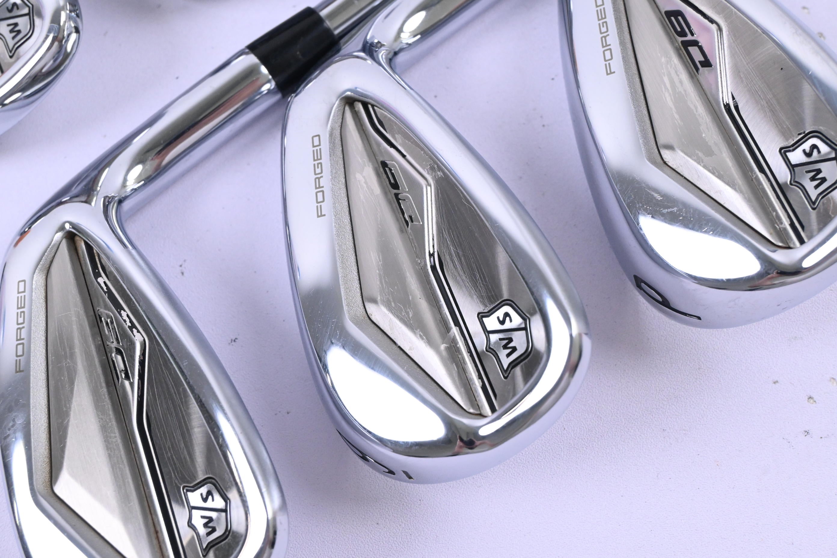 Wilson D9 Forged Irons / 5-PW / Regular Flex Dynamic Gold R300 Shafts