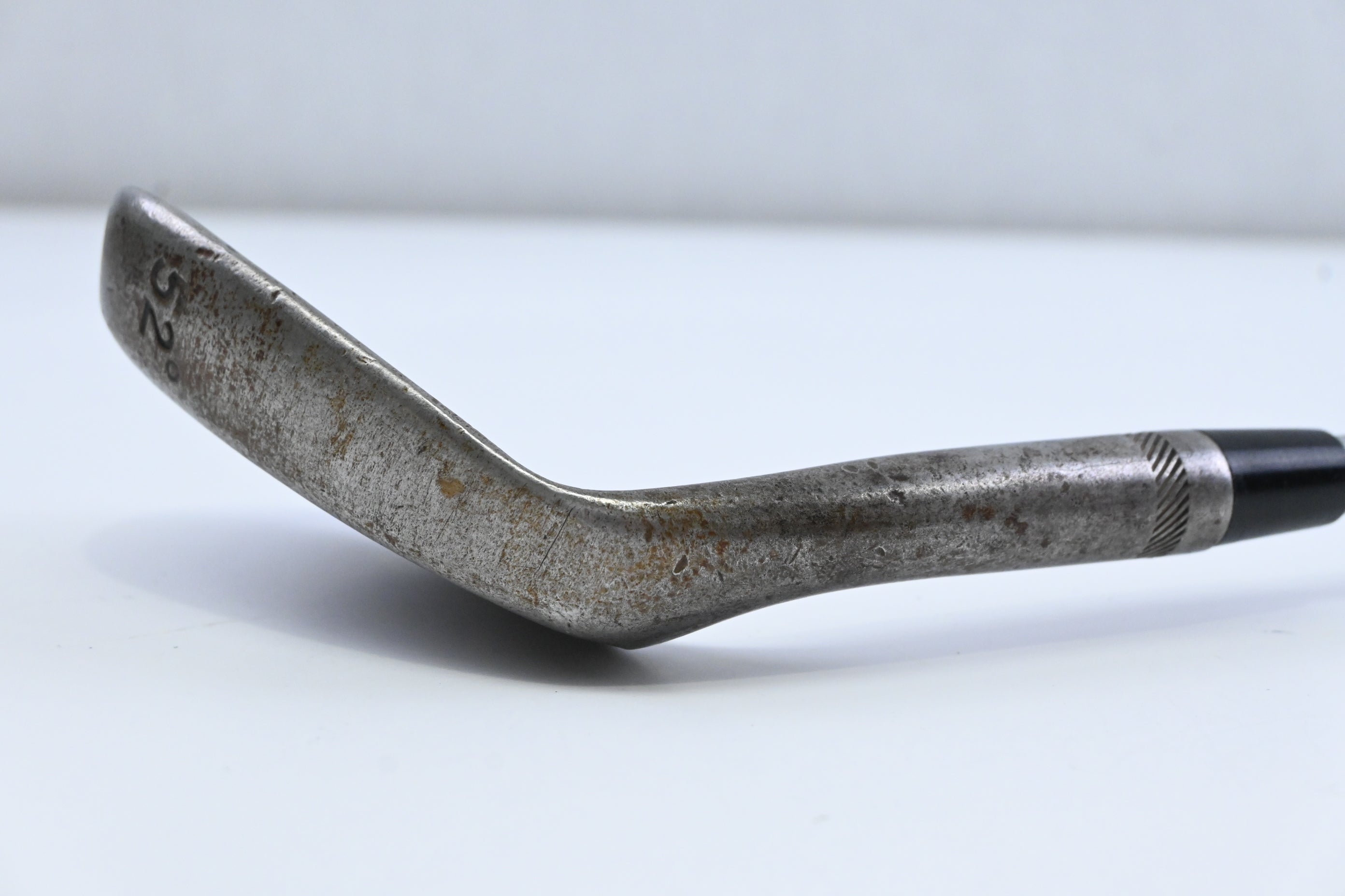 Titleist Vokey Oil Can Gap Wedge / 52 Degree / Wedge Flex Dynamic Gold Shaft