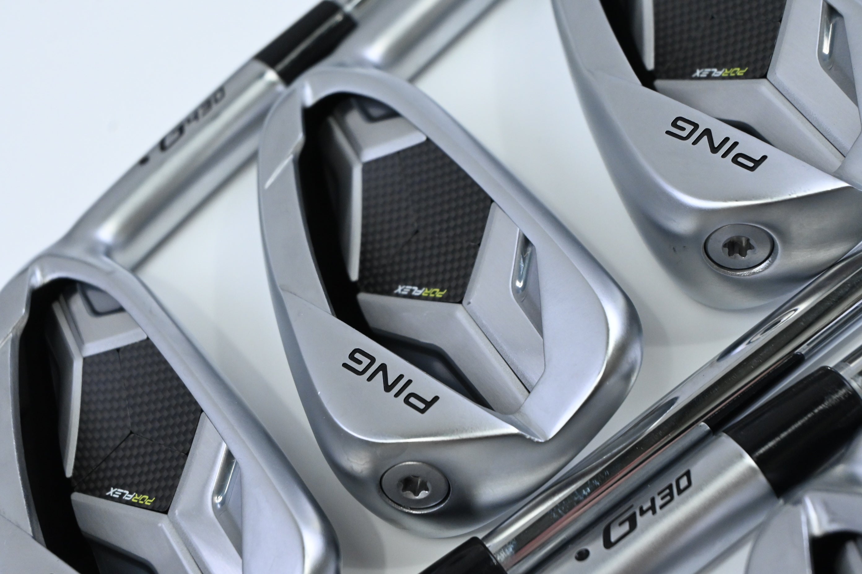 Ping G430 Irons / 5-PW+45° / Black Dot / Regular Flex Ping AWT 2.0 Shafts
