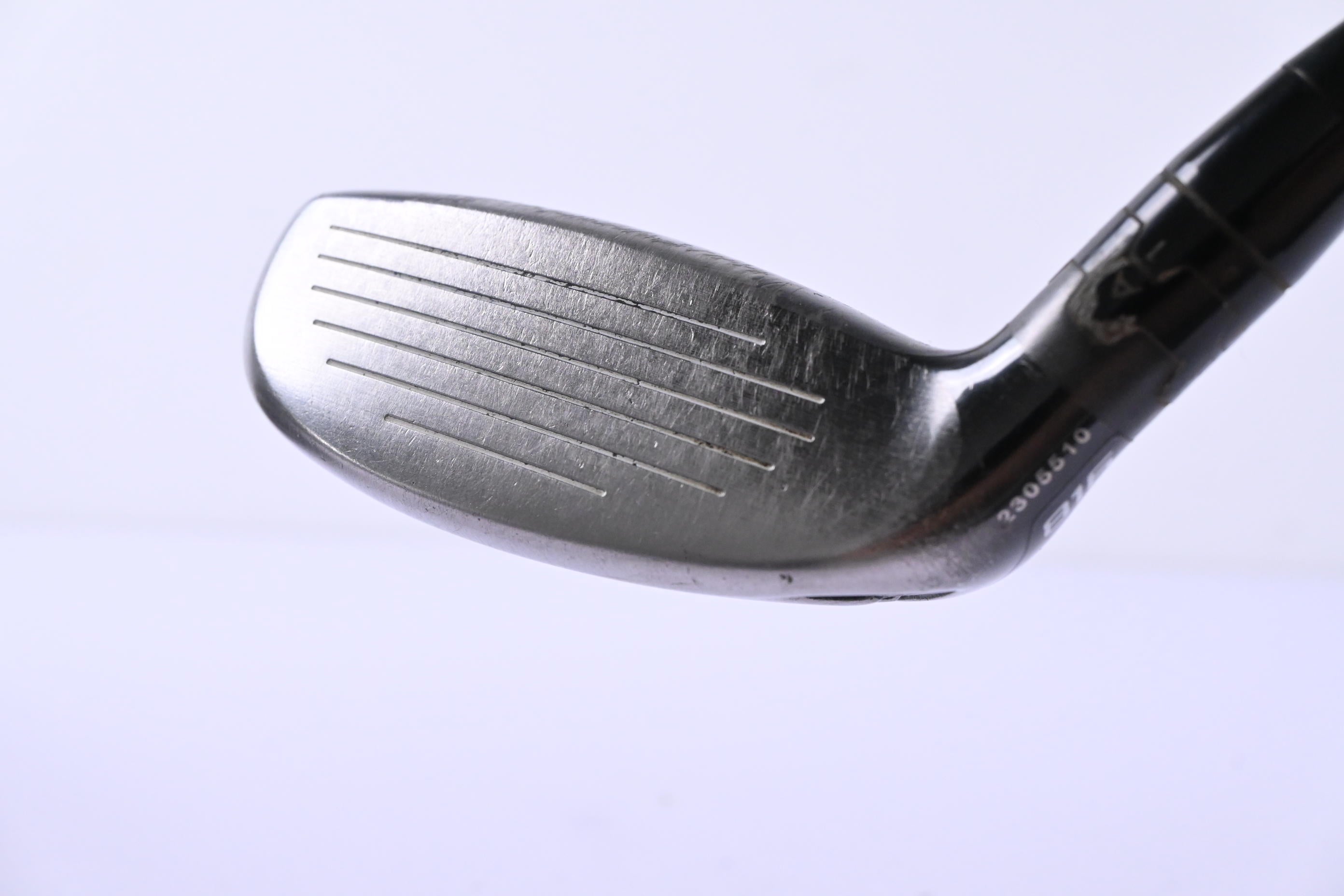 Titleist 816 H1 #3 Hybrid / 19 Degree / Senior Flex Diamana M+ Red 60 Shaft
