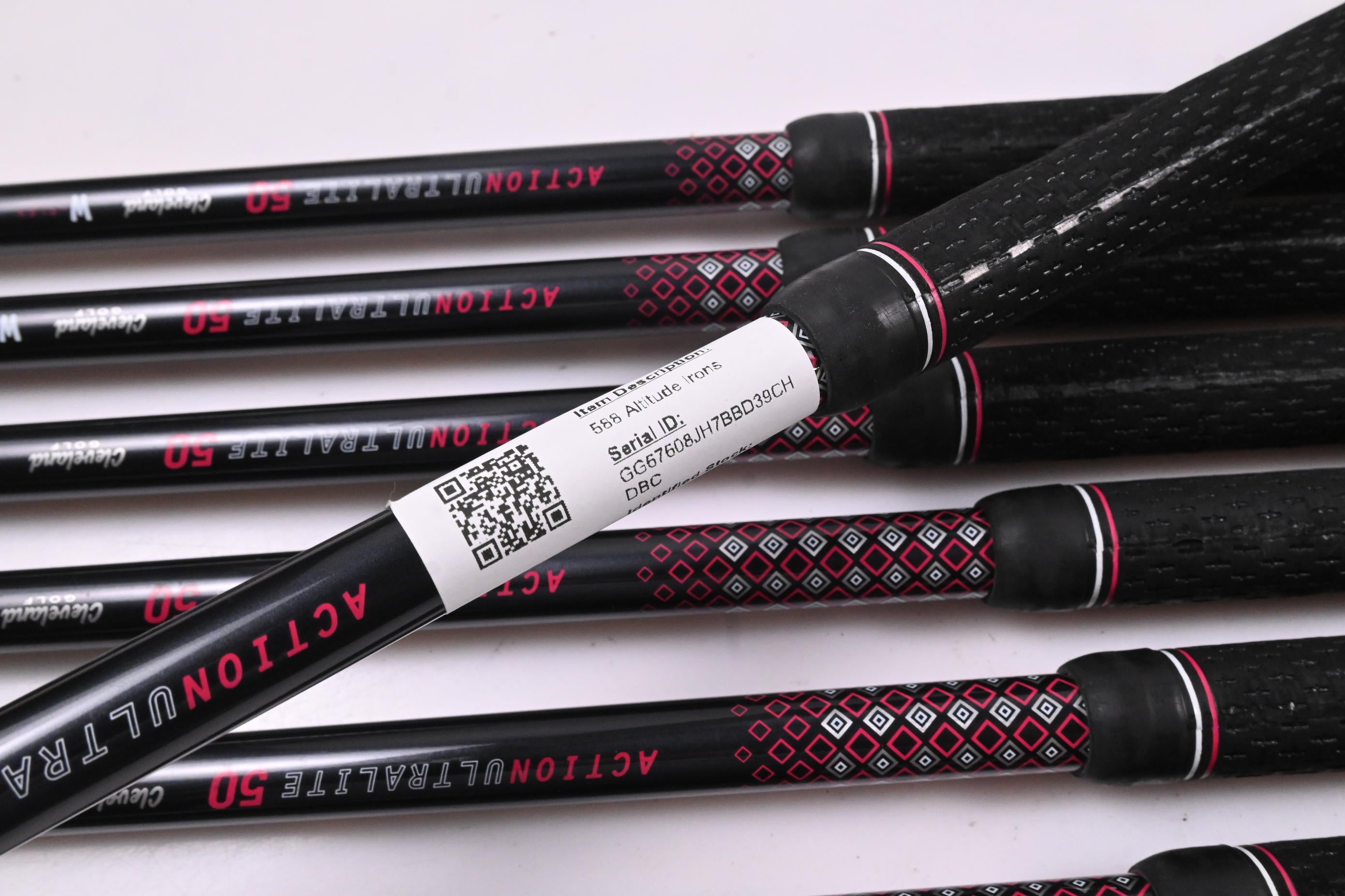 Ladies Cleveland 588 Altitude Irons / 6-PW+GW+SW / Ladies Flex UltraLite 50