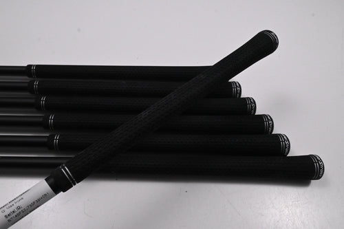 Taylormade Qi Max Irons / 5-PW+SW / Regular Flex KBS Reax 65 Shafts