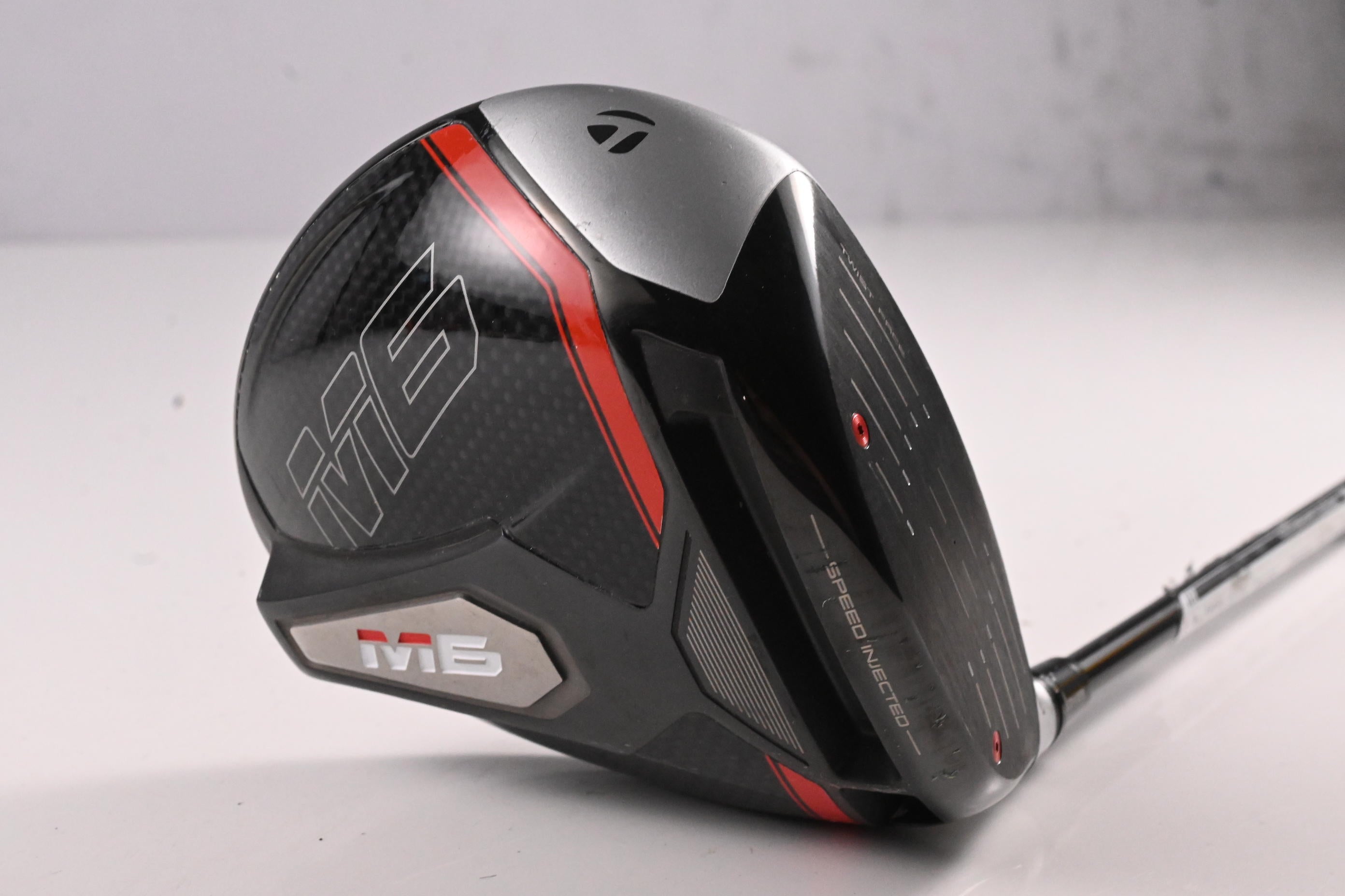 Taylormade M6 Driver / 10.5 Degree / Regular Flex Atmos Orange 5 Shaft