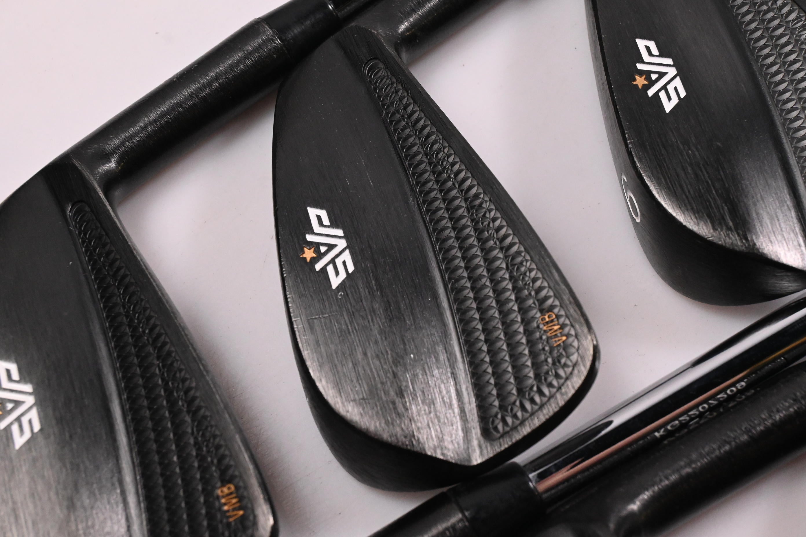 Vega VMB Irons / 4-PW / Stiff Flex Project X Precision Shafts