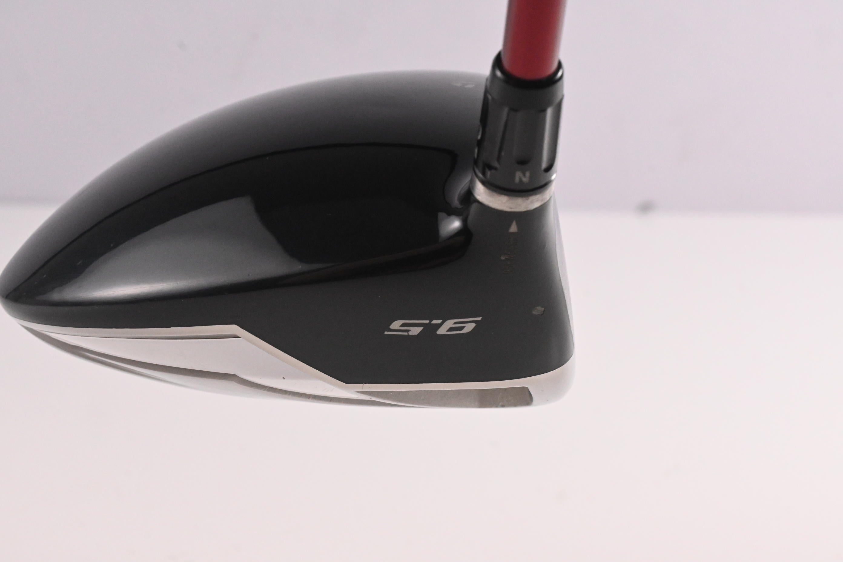 Left Hand Taylormade R9 460 Driver / 9.5 Degree / Stiff Flex Aldila Reax 60