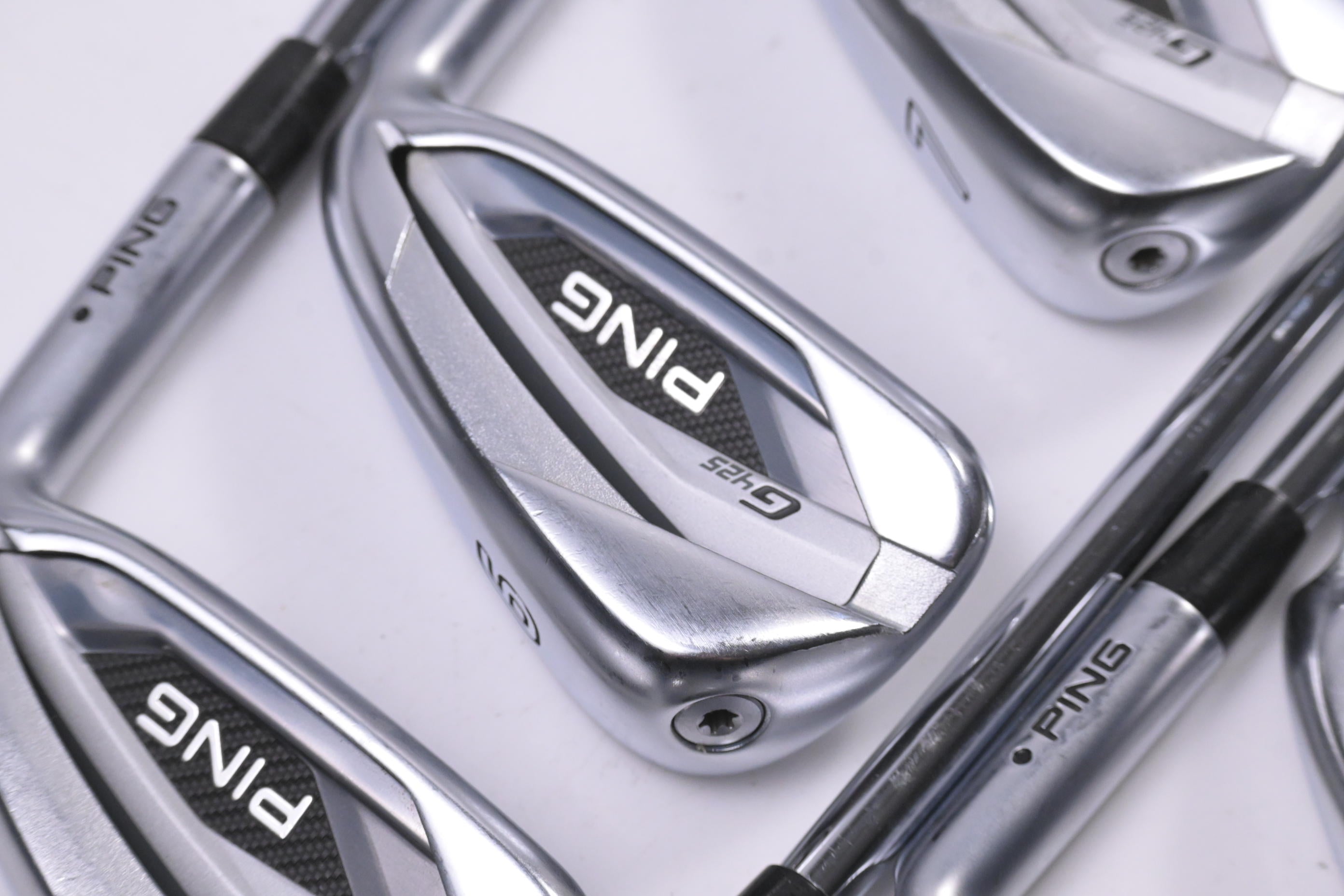 Ping G425 Irons / 5-PW+SW / Black Dot / Stiff Flex Ping AWT 2.0 Shafts