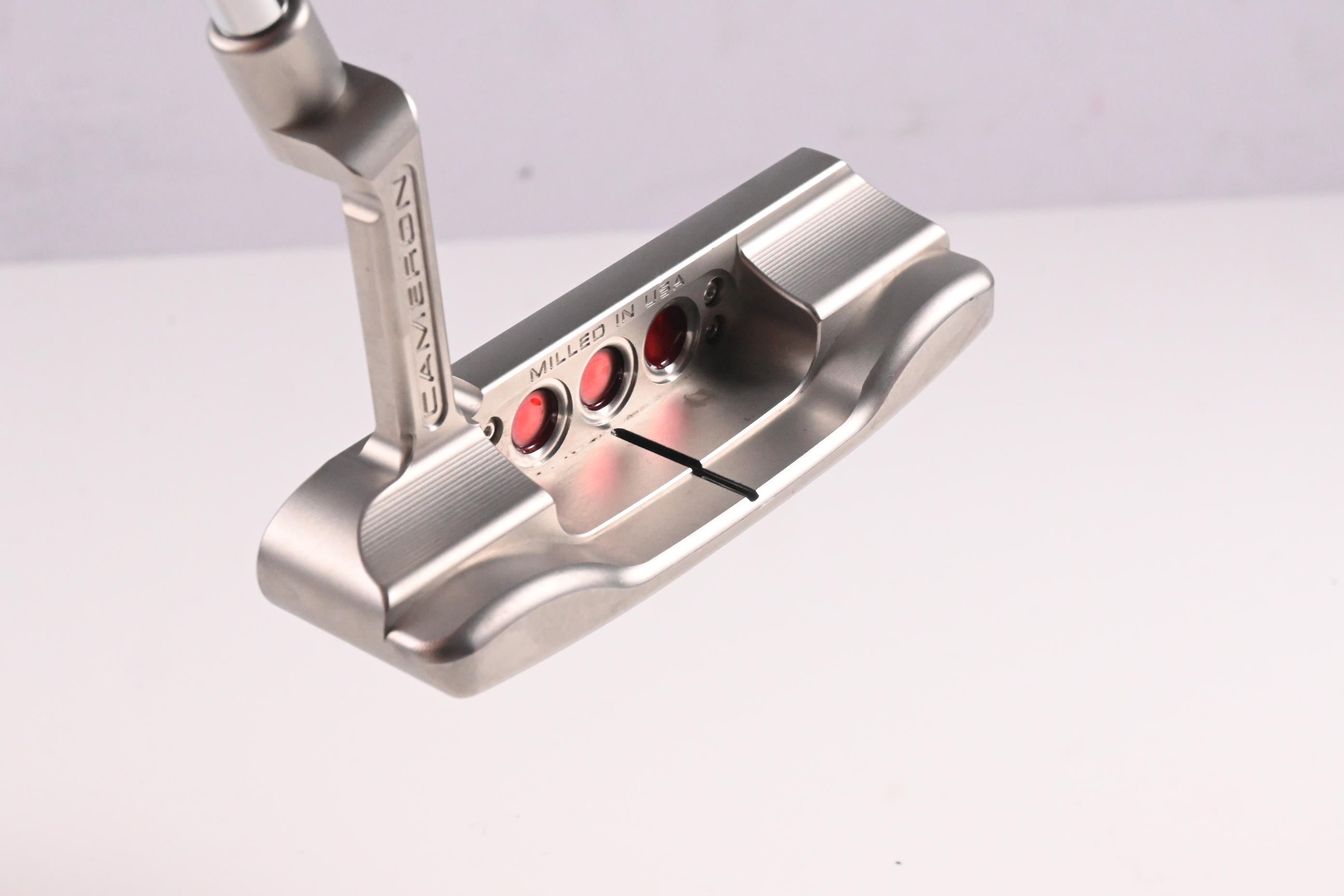 Scotty Cameron 2025 Studio Style Newport+ Putter / 33 Inch