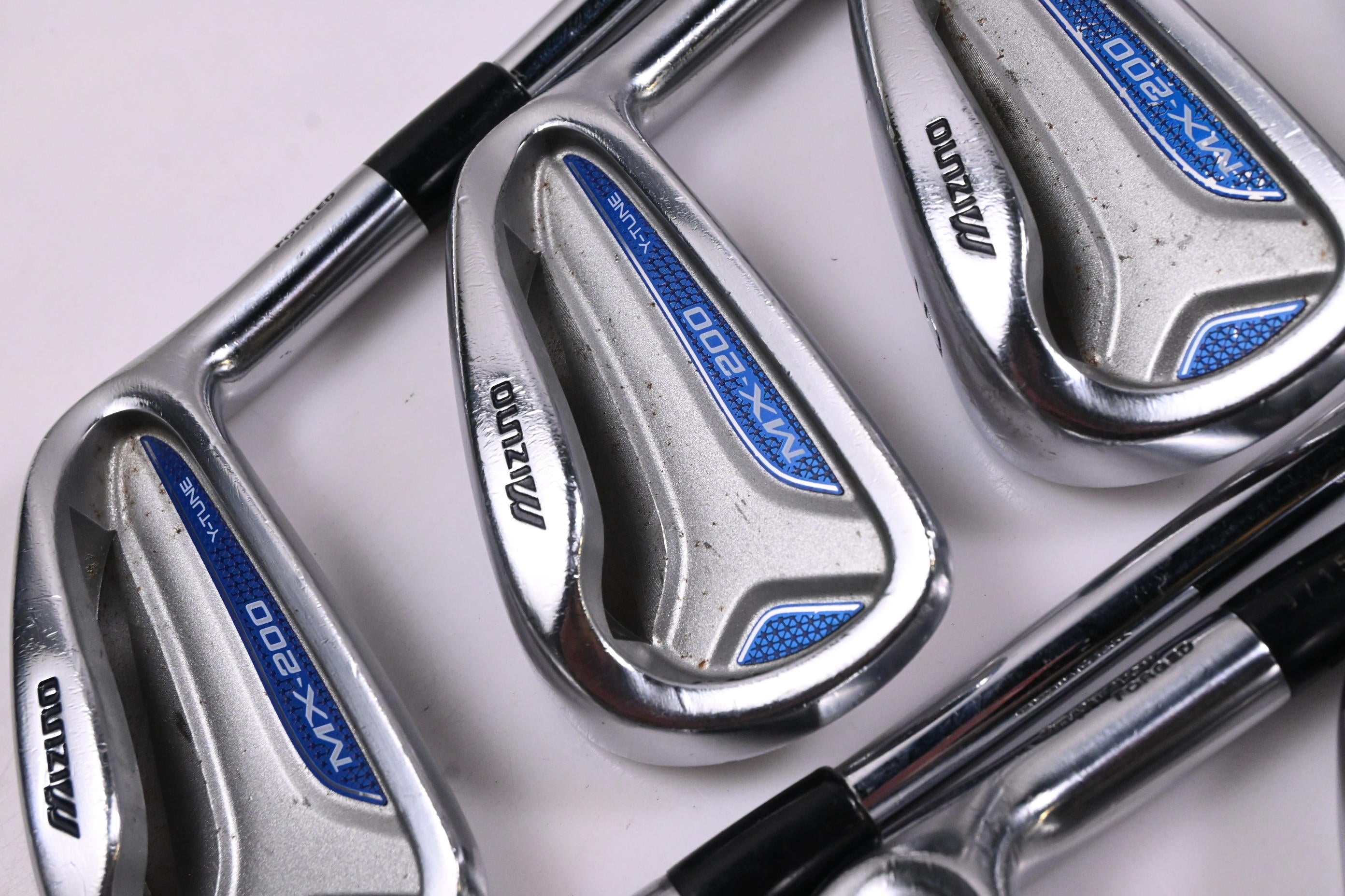Mizuno MX-200 Irons / 3-PW / Stiff Flex Dynamic Gold S300 Shafts