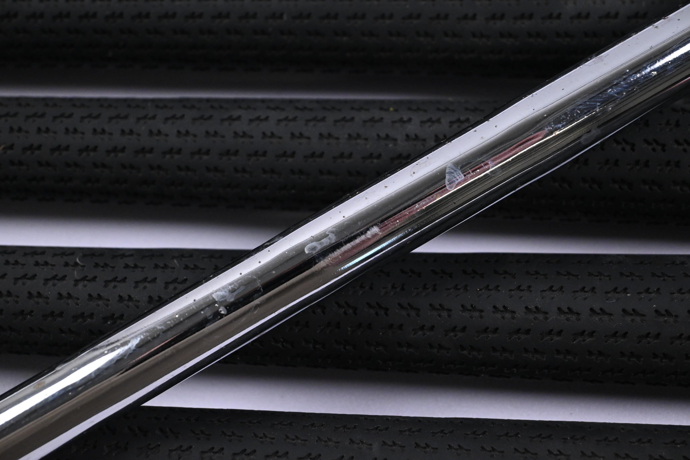 Taylormade Stealth Irons / 5-PW+SW / Regular Flex KBS Max MT 85 Shafts