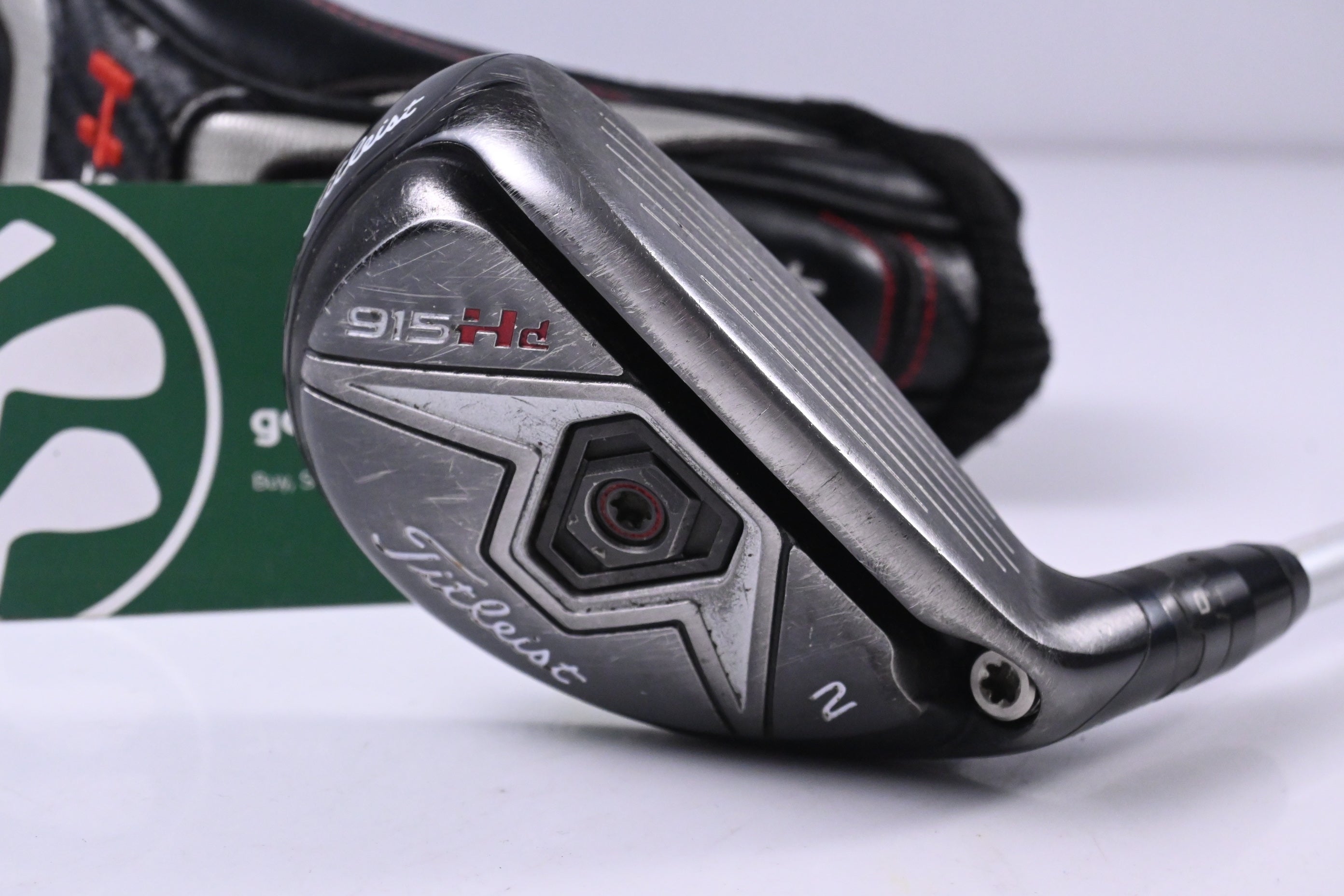 Titleist 915H #2 Hybrid / 17.5 Degree / Stiff Flex Aldila Rogue Black 85 Shaft