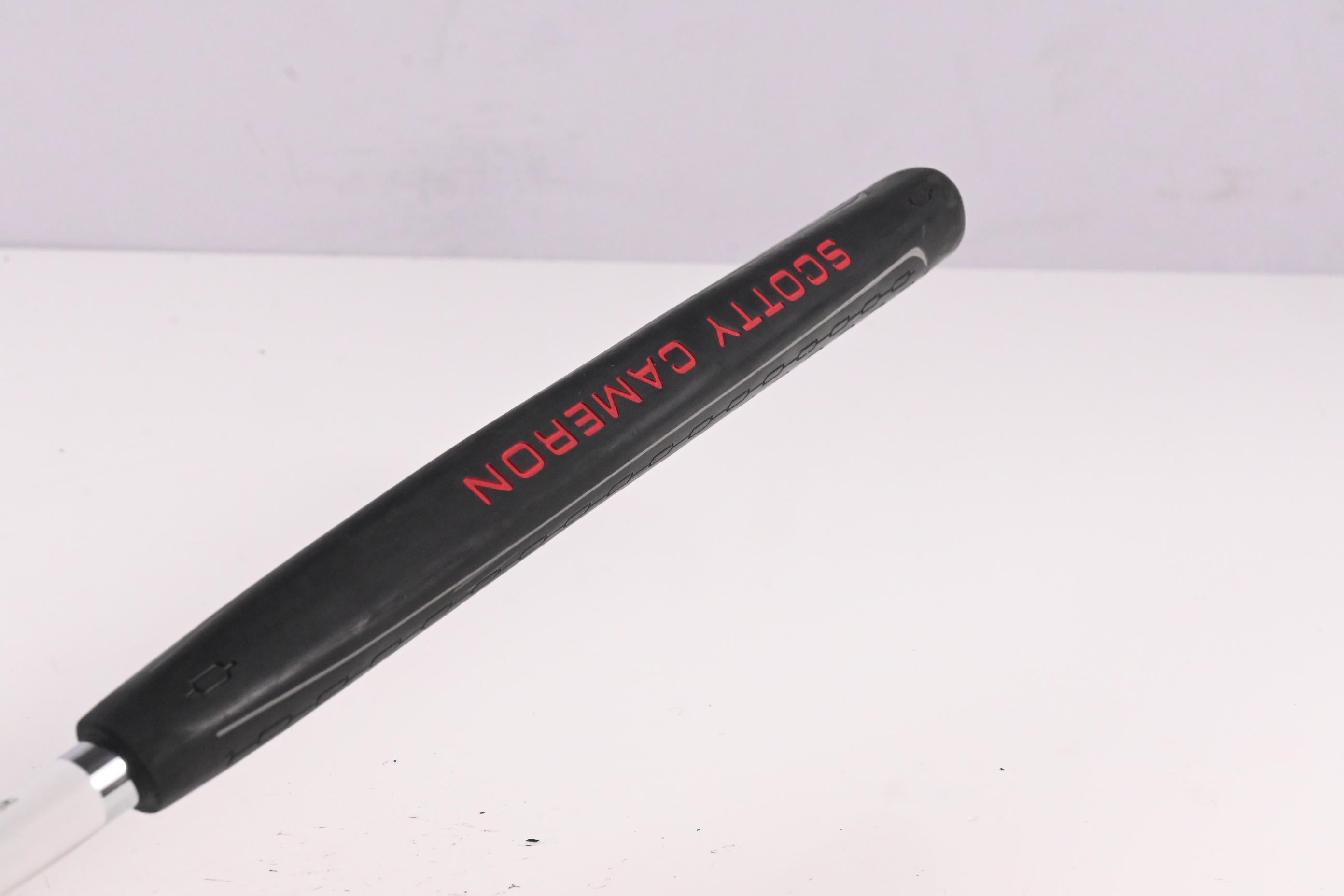 Scotty Cameron 2025 Studio Style Newport+ Putter / 33 Inch