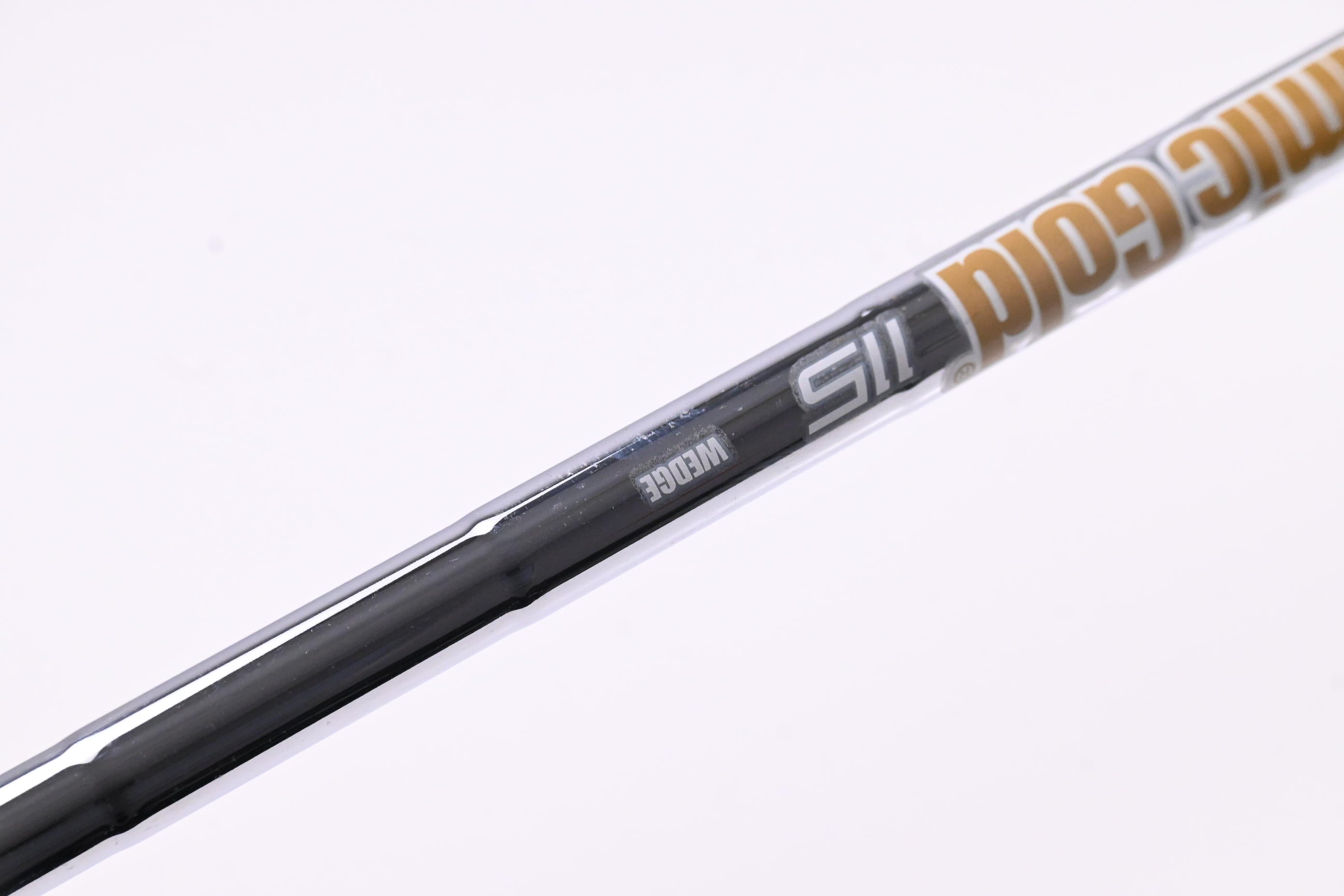 Cleveland CBX 2 Gap Wedge / 50 Degree / Wedge Flex Dynamic Gold 115 Shaft