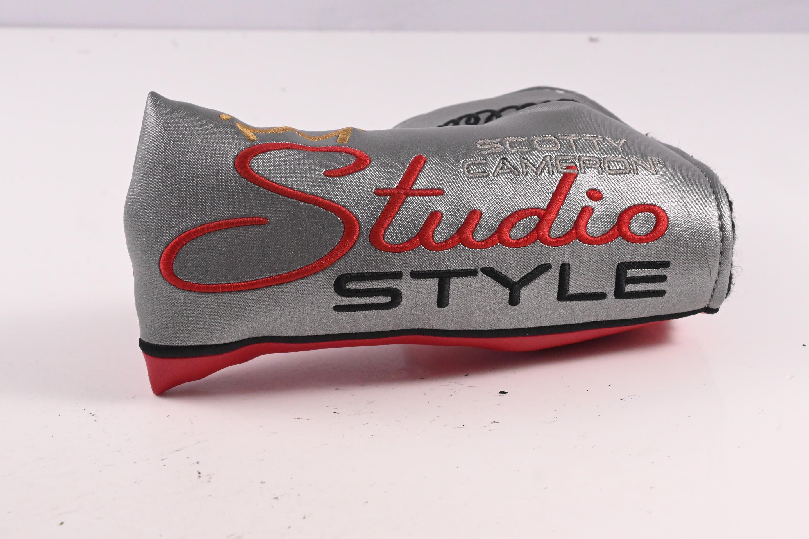 Scotty Cameron 2025 Studio Style Newport+ Putter / 33 Inch