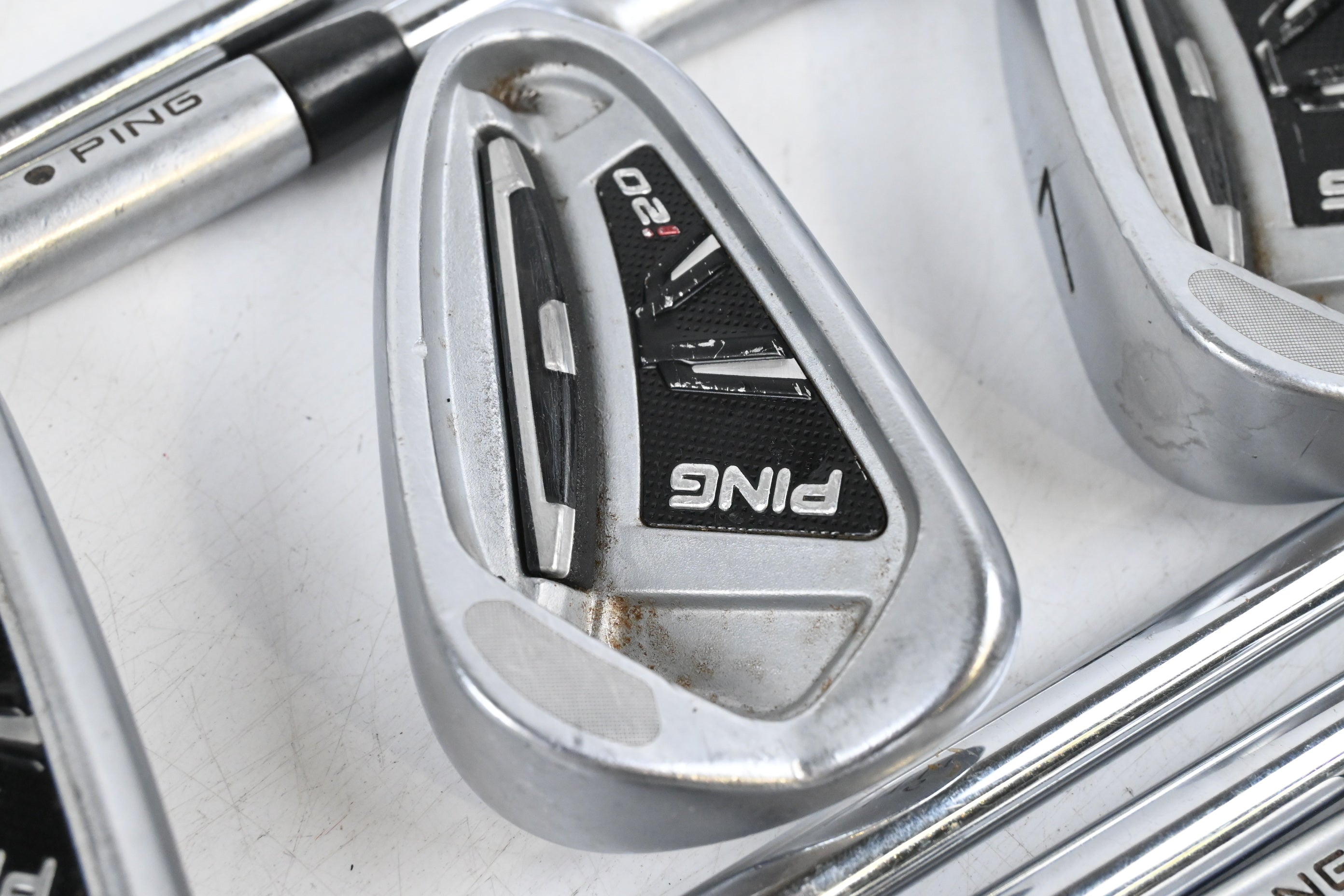 Ping i20 Irons / 4-PW+GW / Black Dot / Regular Ping CFS Shafts