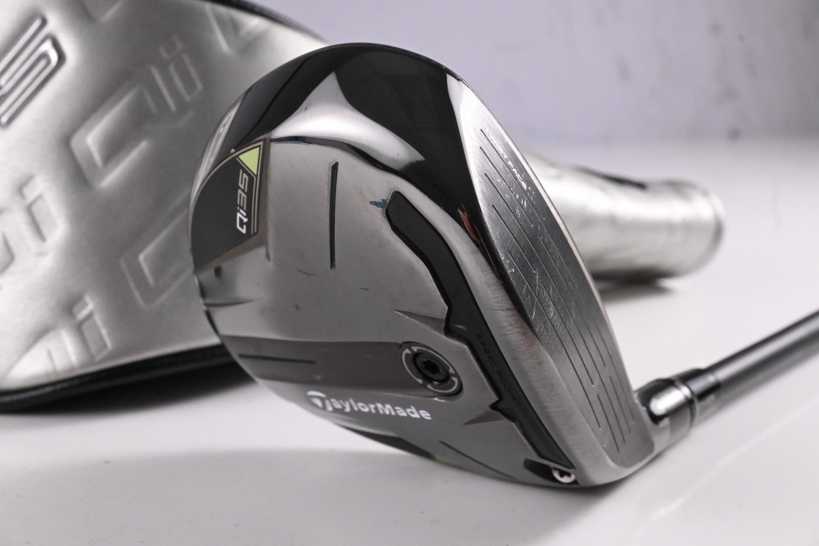 Taylormade Qi35 #5 Wood / 18 Degree / Regular Flex Ventus Blue 5 Shaft